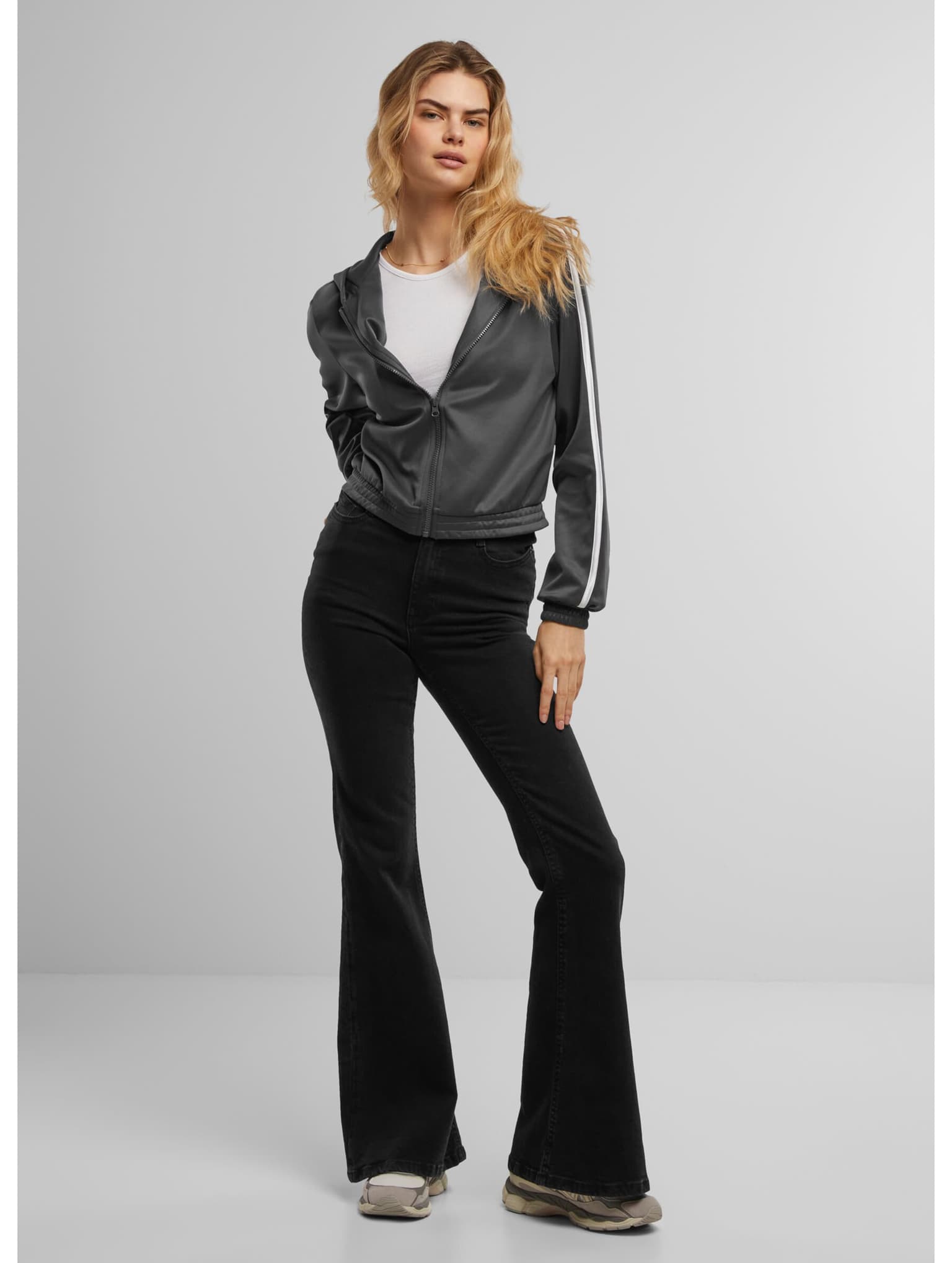 Urban Classics Ladies Cropped Track Jacket – Bild 4