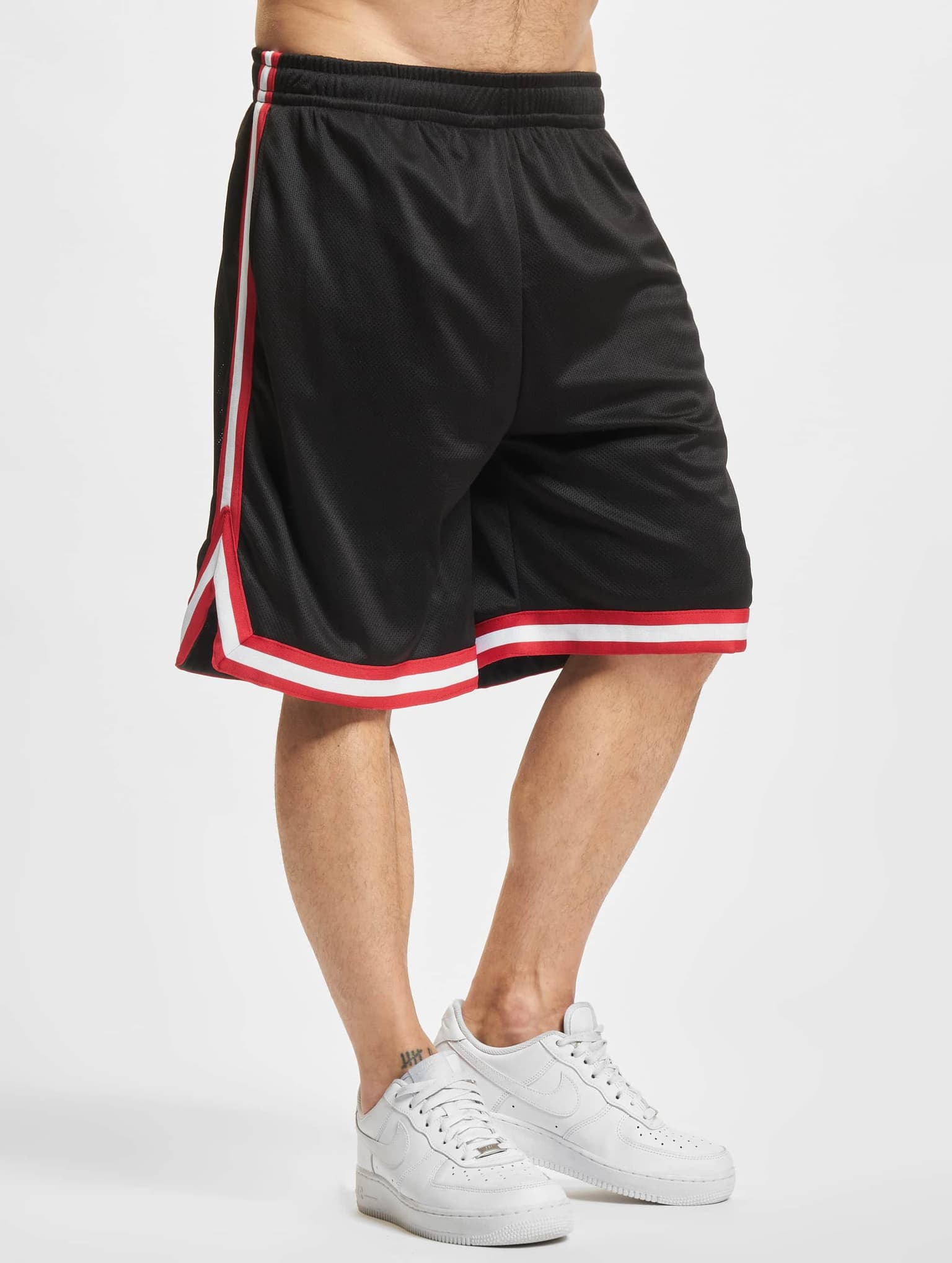 Urban Classics Stripes Mesh Short – Bild 3