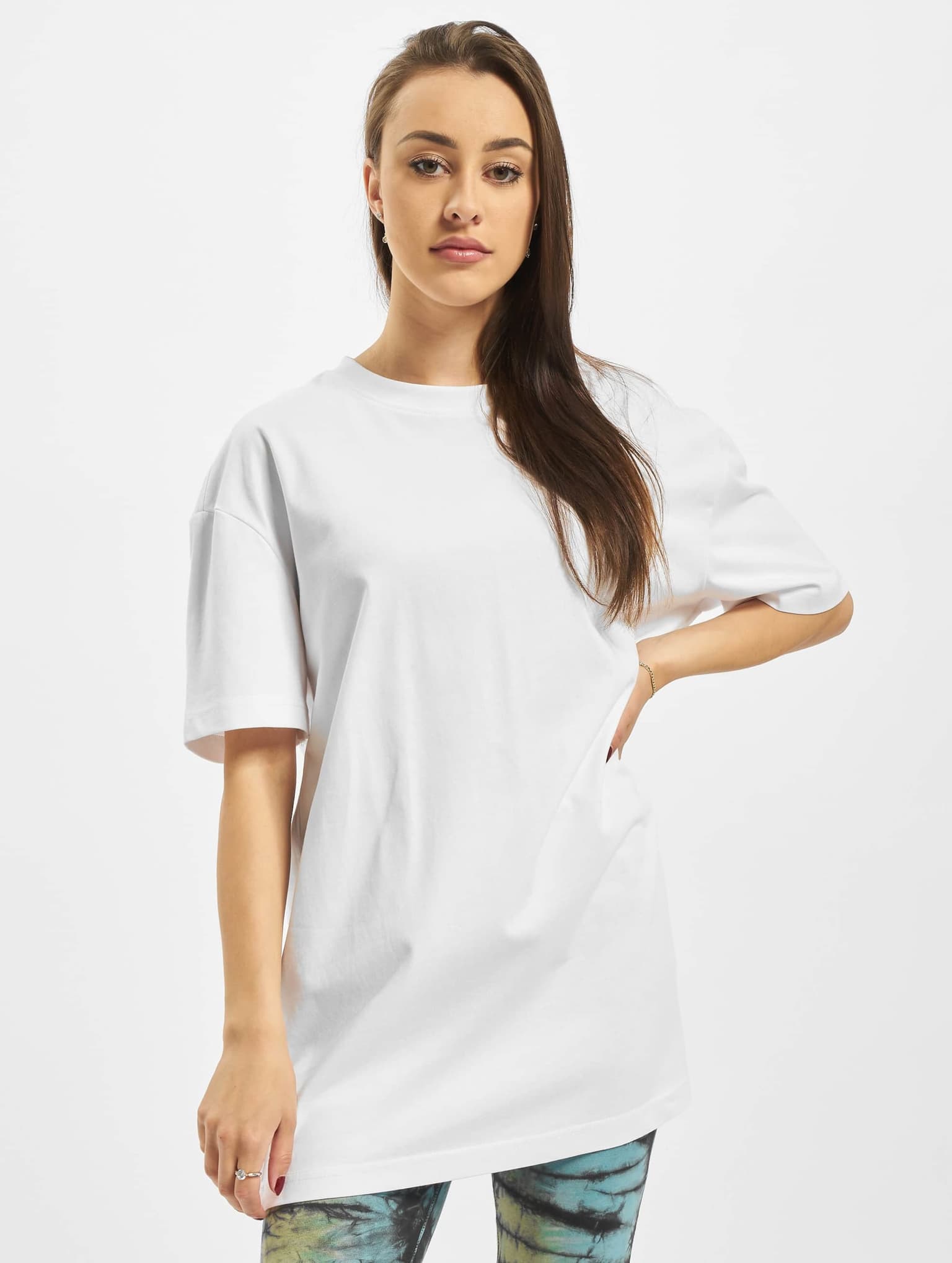 Urban Classics Ladies Oversized Boyfriend Tee – Bild 3