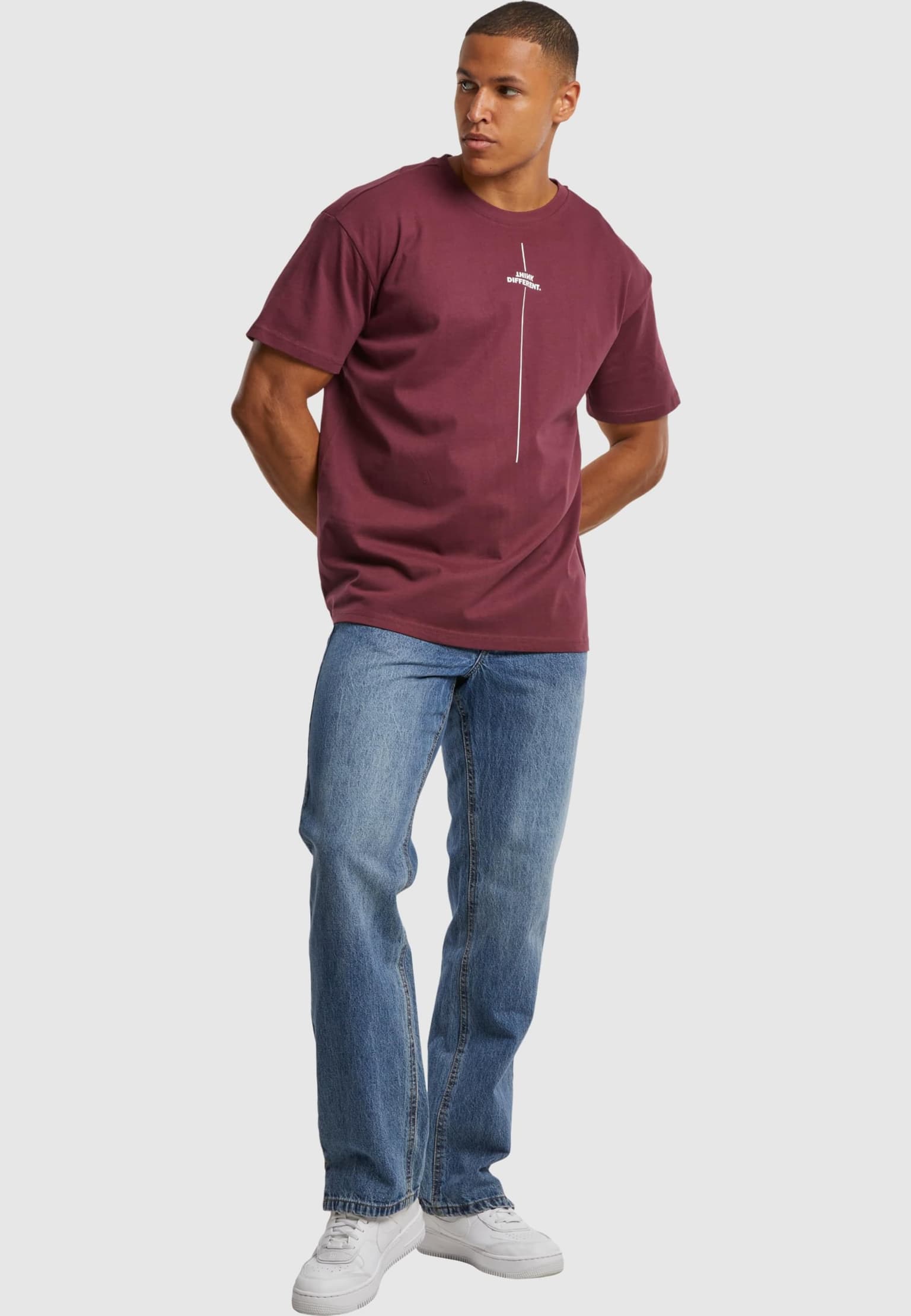 Merchcode POD Think Different Heavy Oversized Tee – Bild 4