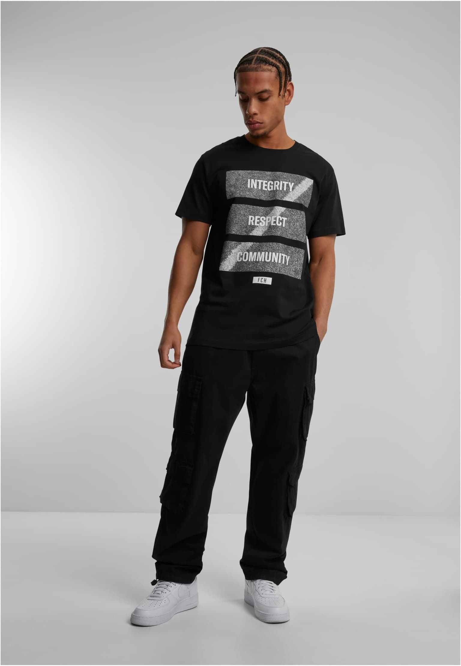 Merchcode Footballs Coming Home Integrity, Respect, Community Tee – Bild 4