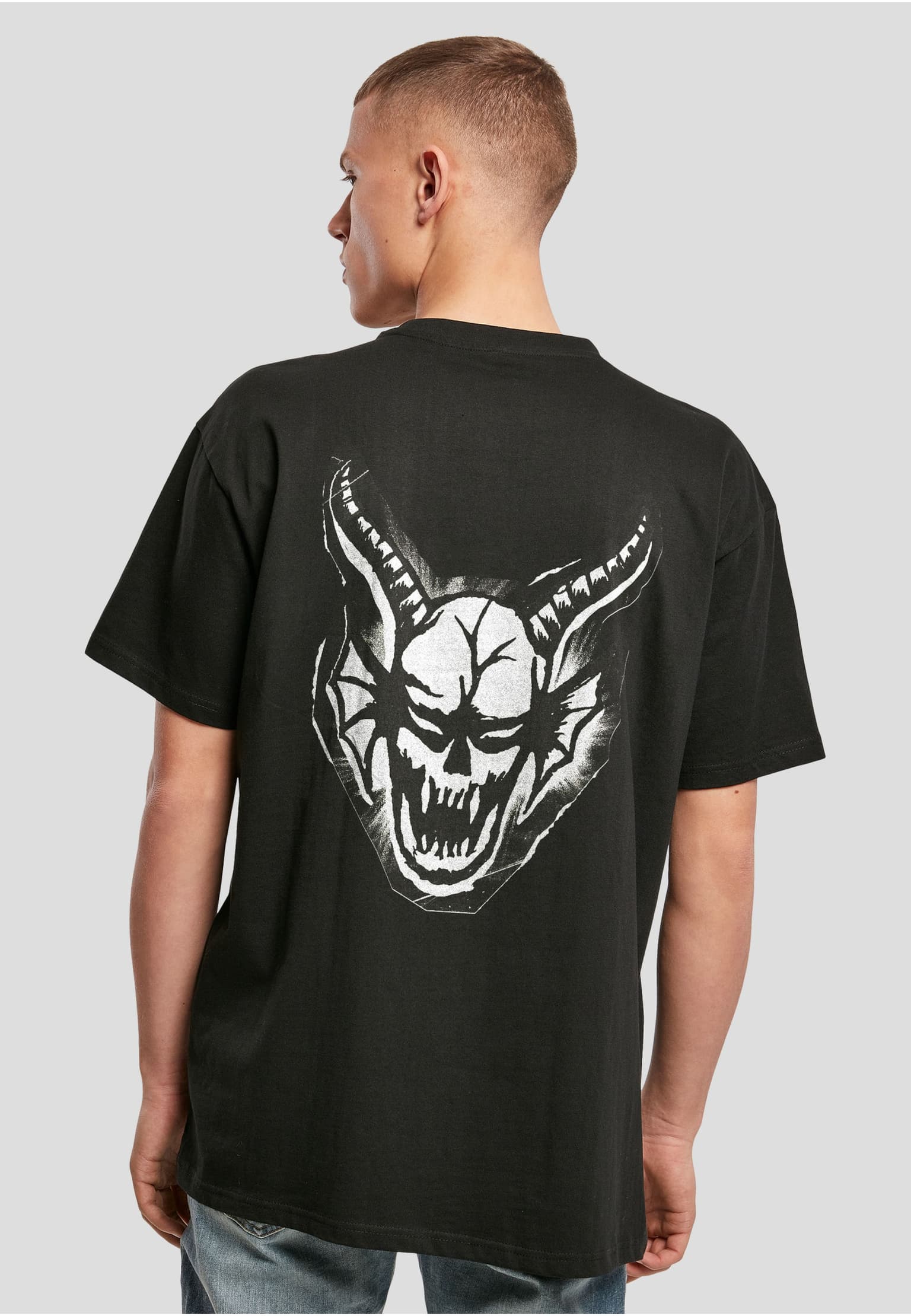Merchcode Stranger Things Hellfire Club Heavy Oversize Tee – Bild 2