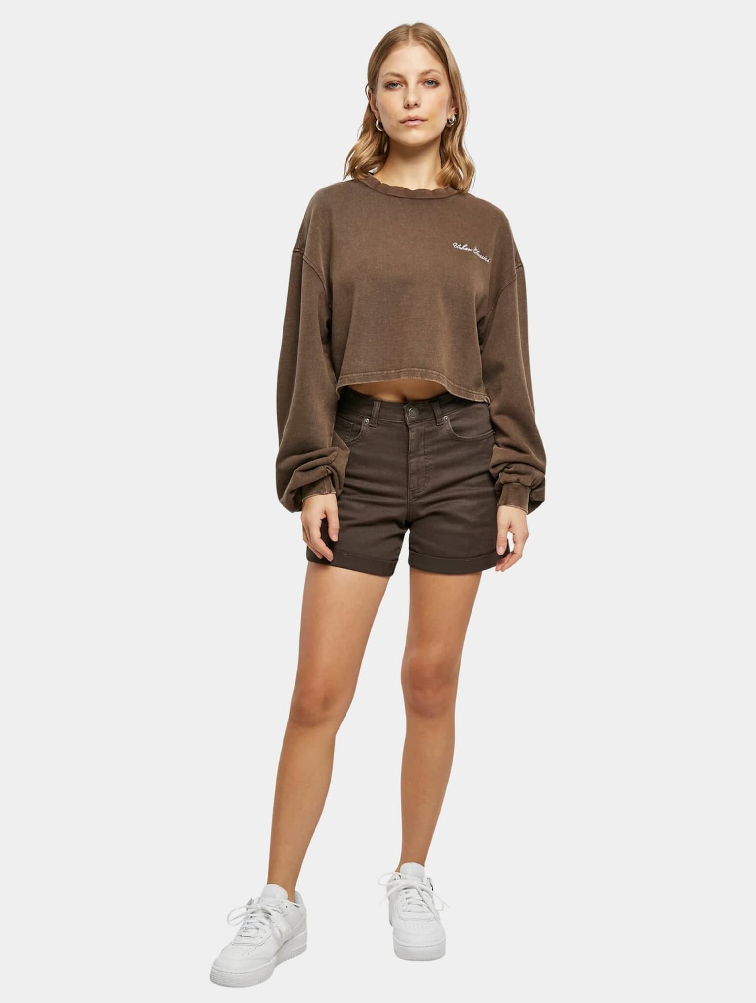 Urban Classics Ladies Cropped Small Embroidery Terry Crewneck – Bild 3