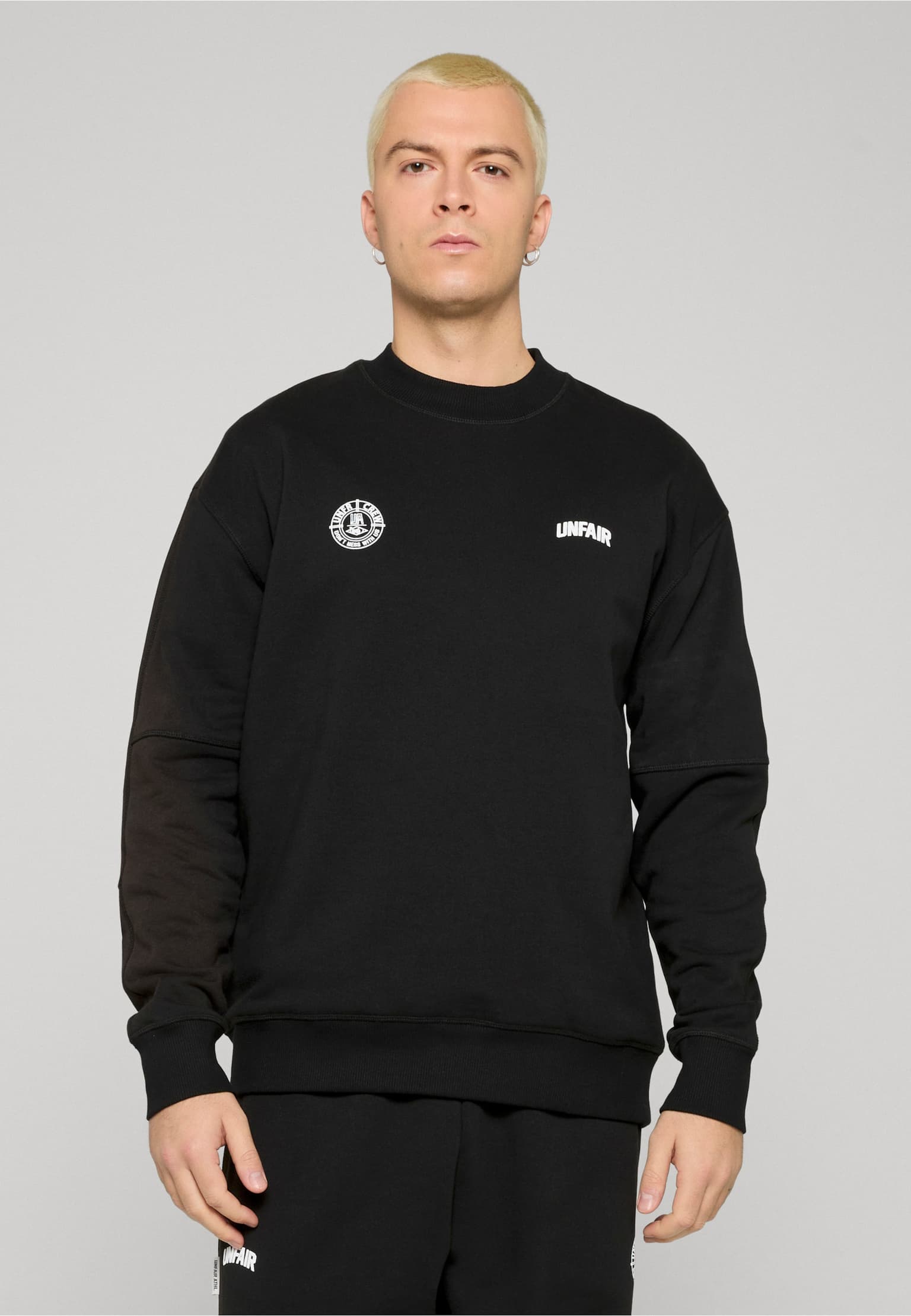UNFAIR ATHLETICS Two Side Logo Crewneck