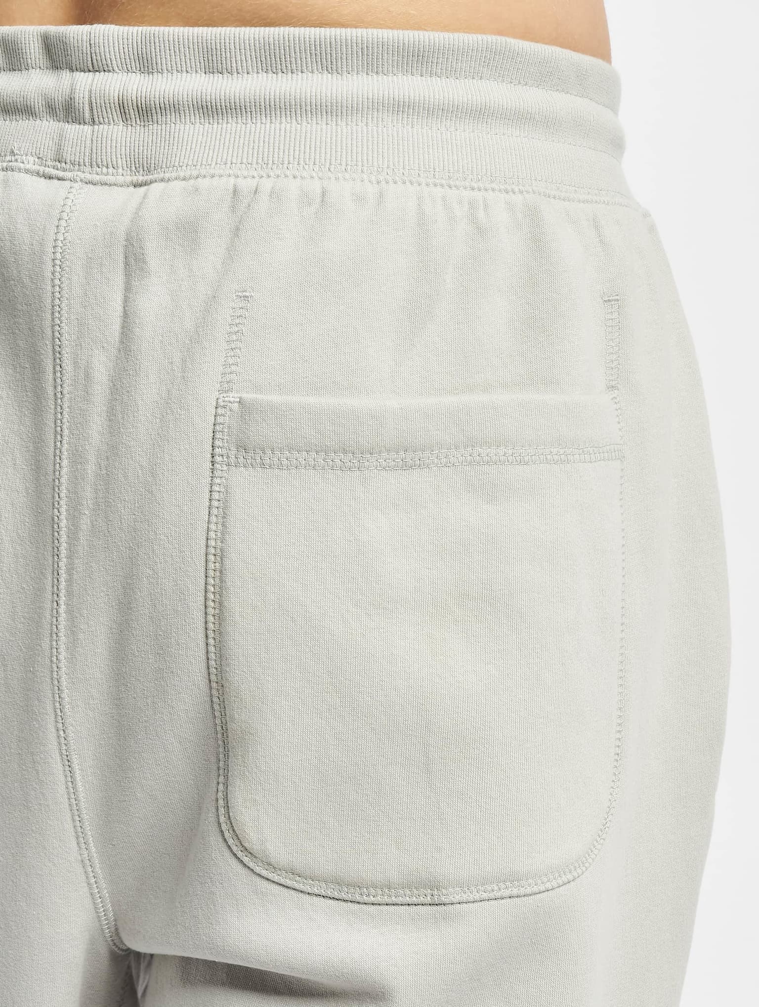 Urban Classics Basic Sweatpants – Bild 4