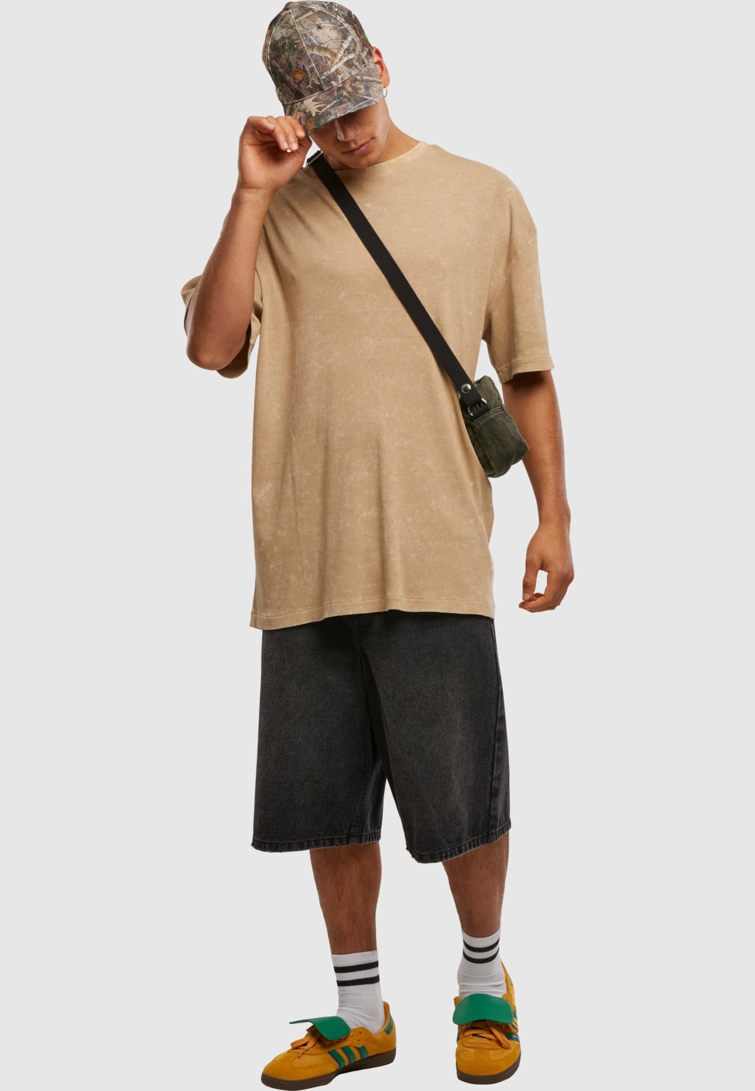 Urban Classics Washed Rib Tee – Bild 4