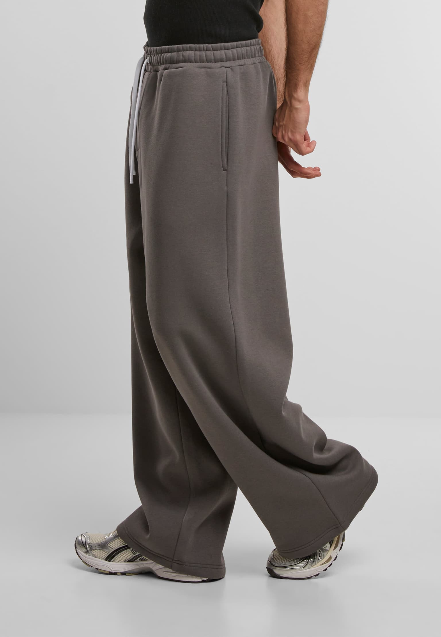 Urban Classics Fluffy Wide Leg Trackpants – Bild 3