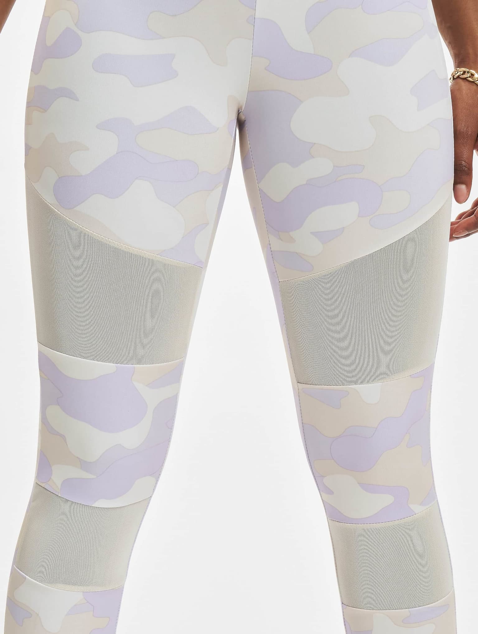 Urban Classics Ladies Camo Tech Mesh Leggings – Bild 4