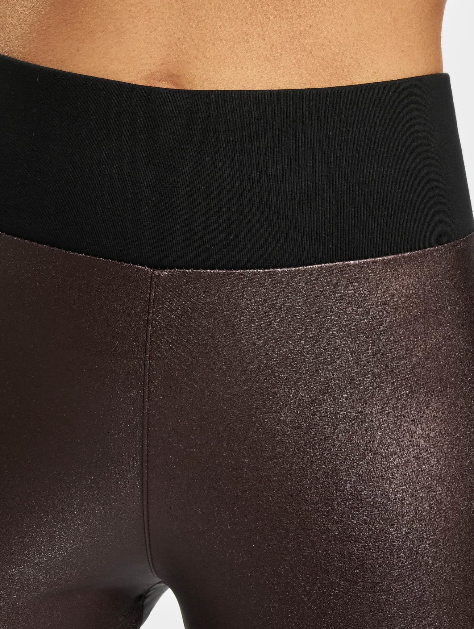 Urban Classics Ladies Faux Leather High Waist Leggings – Bild 4