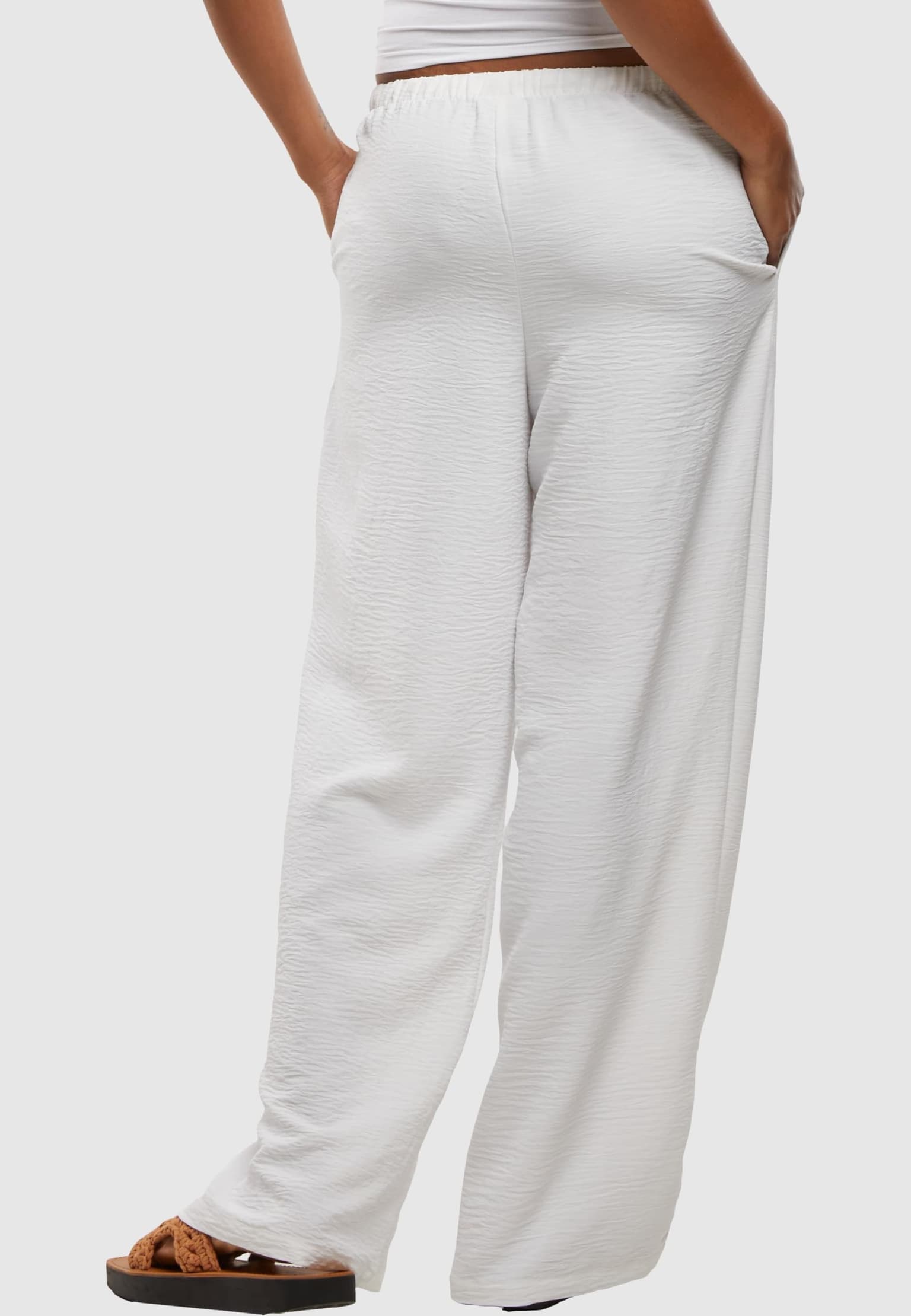 Urban Classics Ladies Structured Wideleg Pants – Bild 2
