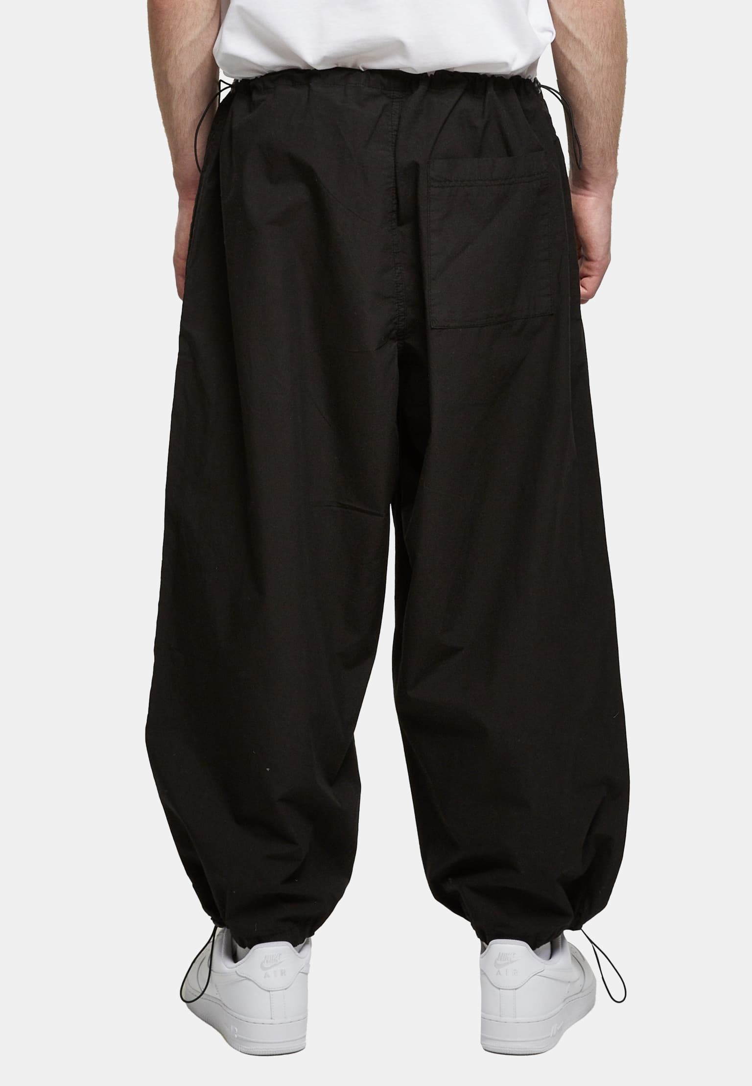 Urban Classics Popline Parachute Pants – Bild 2