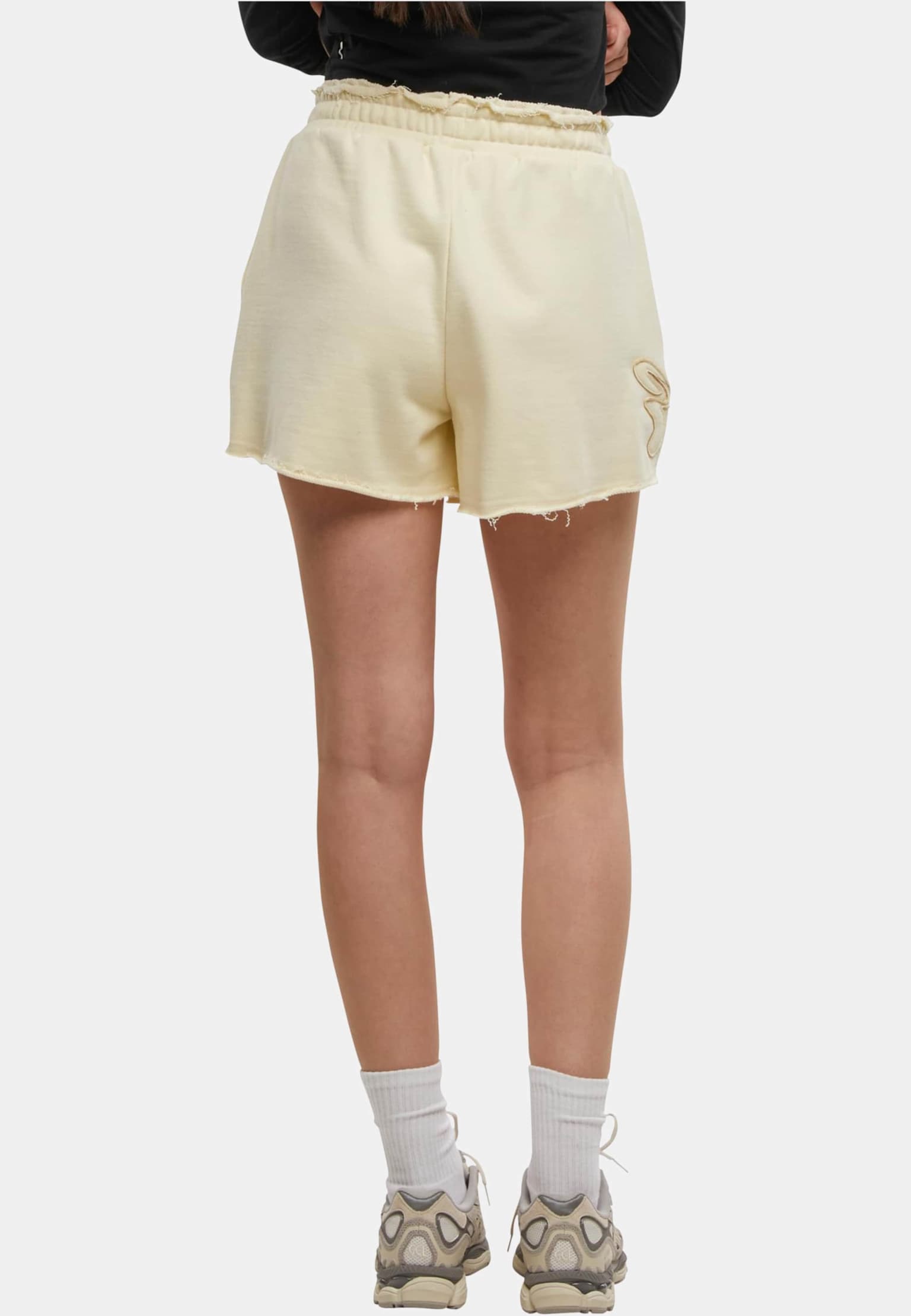 Felicious Sweatshorts Butterfly – Bild 2