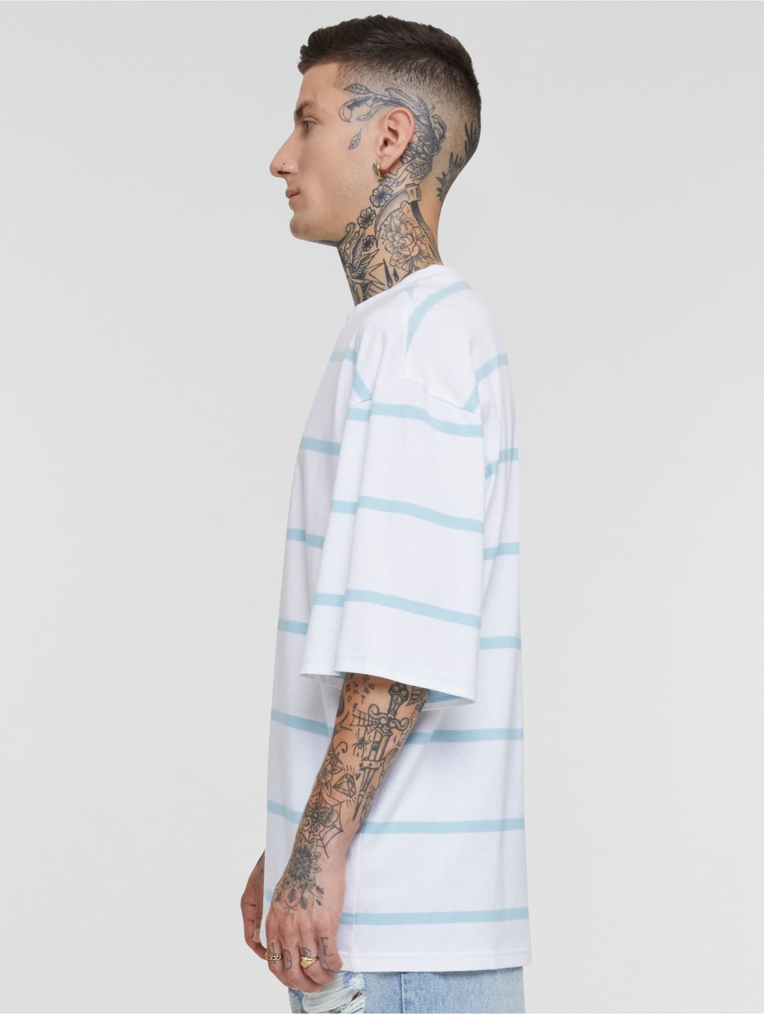 Urban Classics Oversized Sleeve Modern Stripe Tee – Bild 4