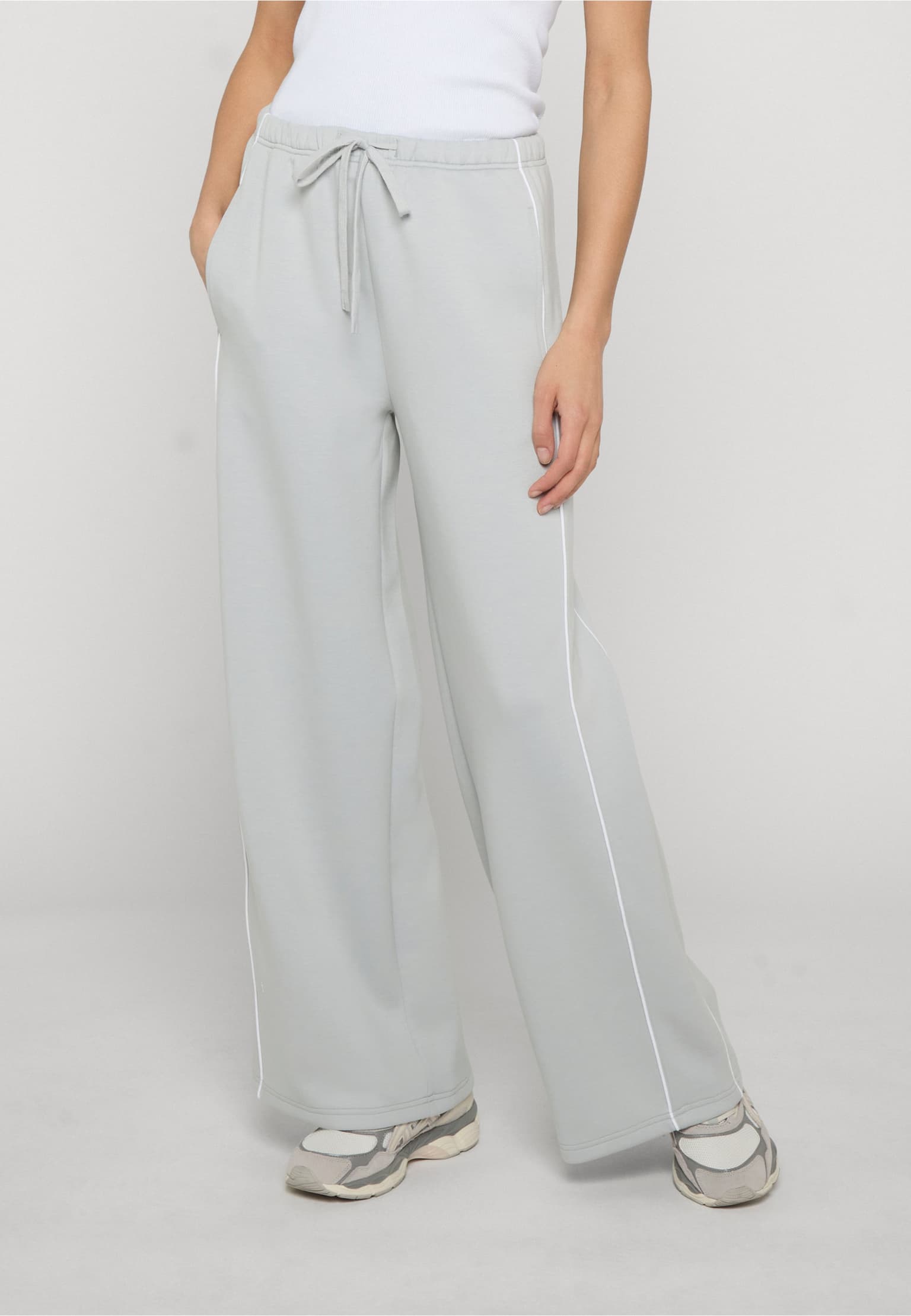 Urban Classics Ladies Wide Leg Scuba Trackpants