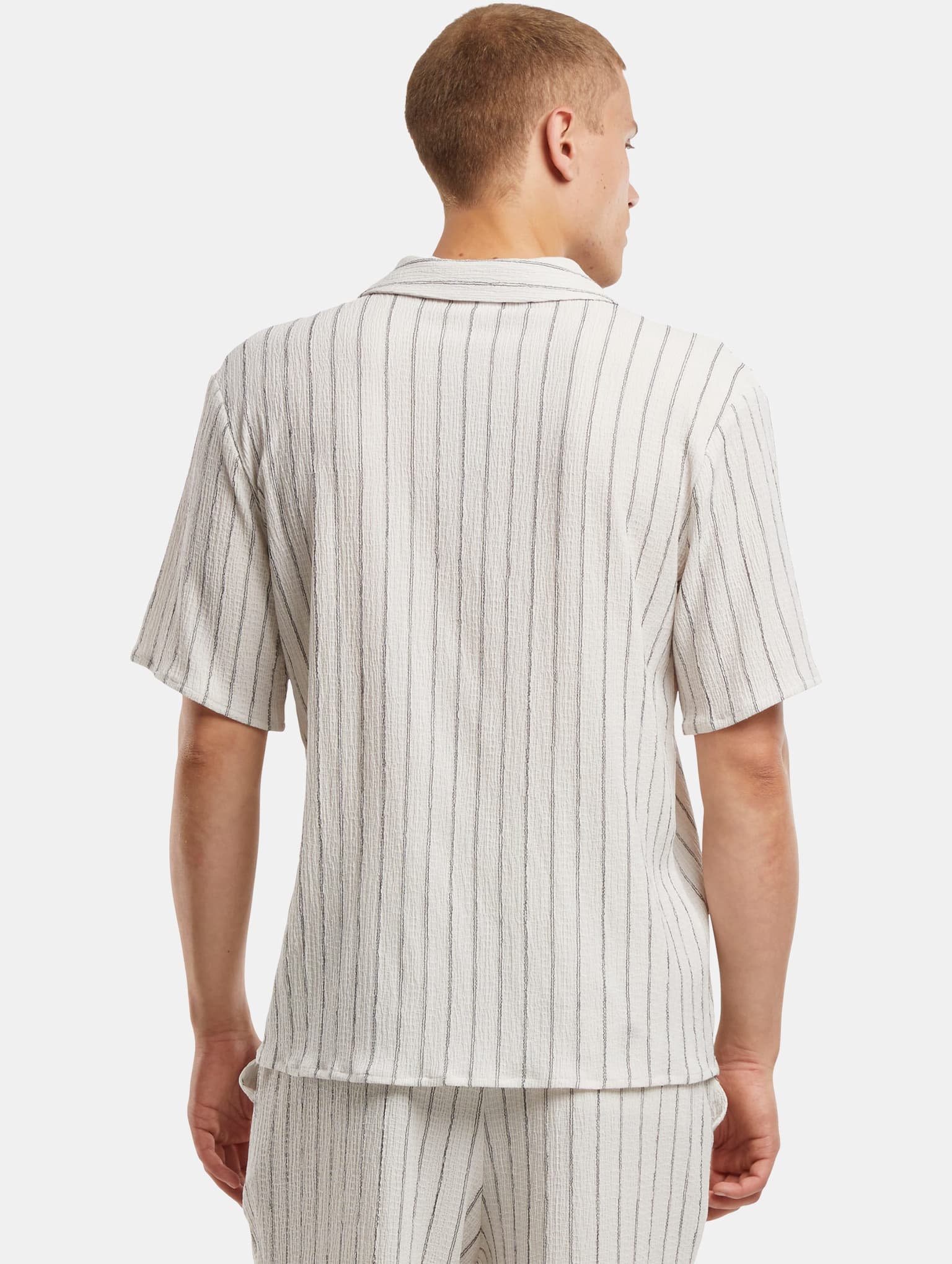 Urban Classics Striped Crinkle Resort Shirt – Bild 2