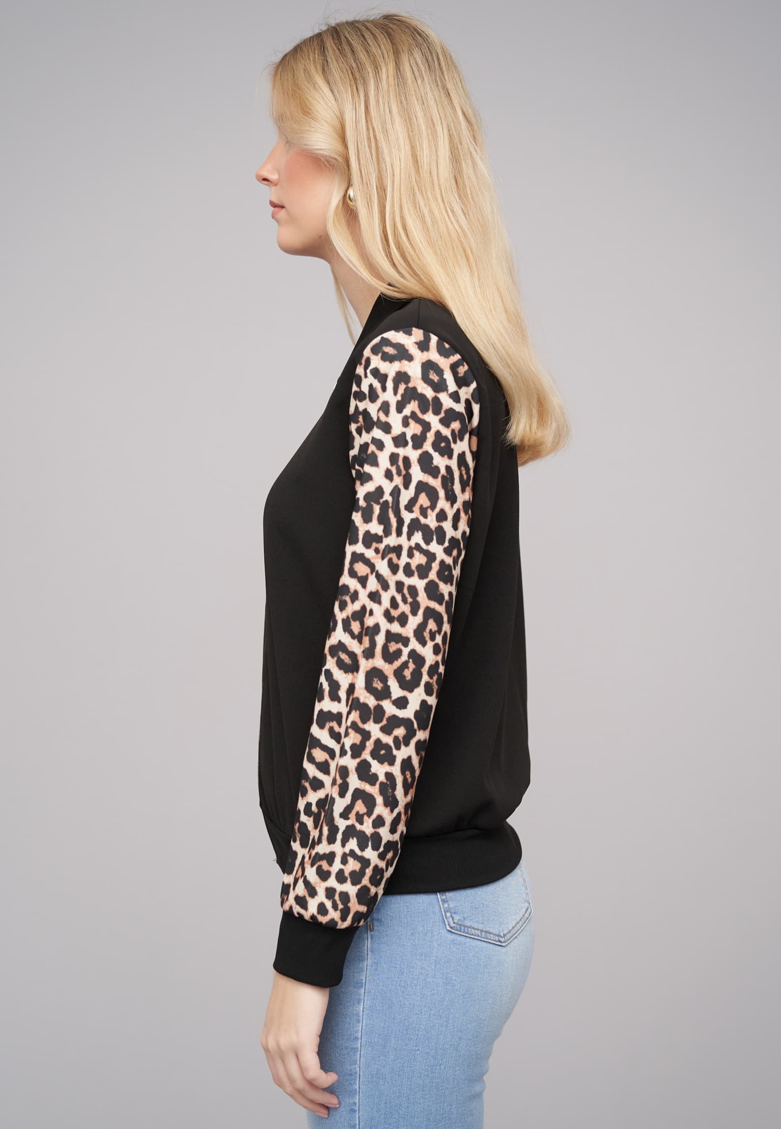 Cloud5ive Bomber Jacket 2-Tone Leo Sleeve Print – Bild 3
