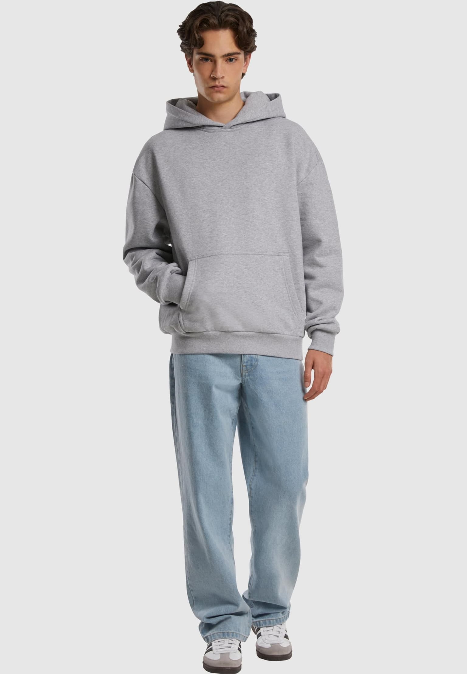 Urban Classics Ultra Heavy Oversized Hoody – Bild 4