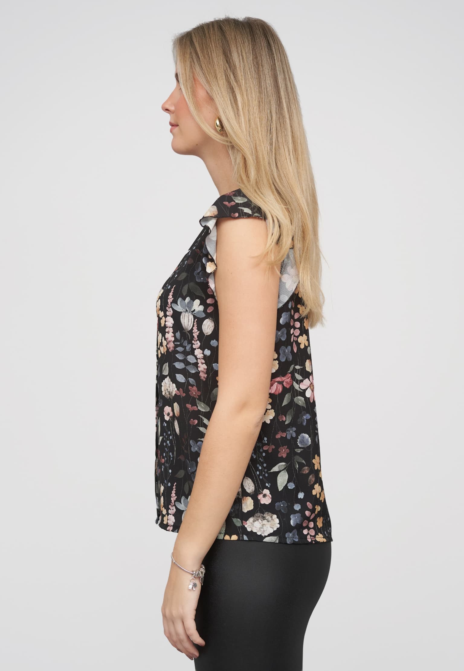 Cloud5ive Blouse with buttons and floral print – Bild 3