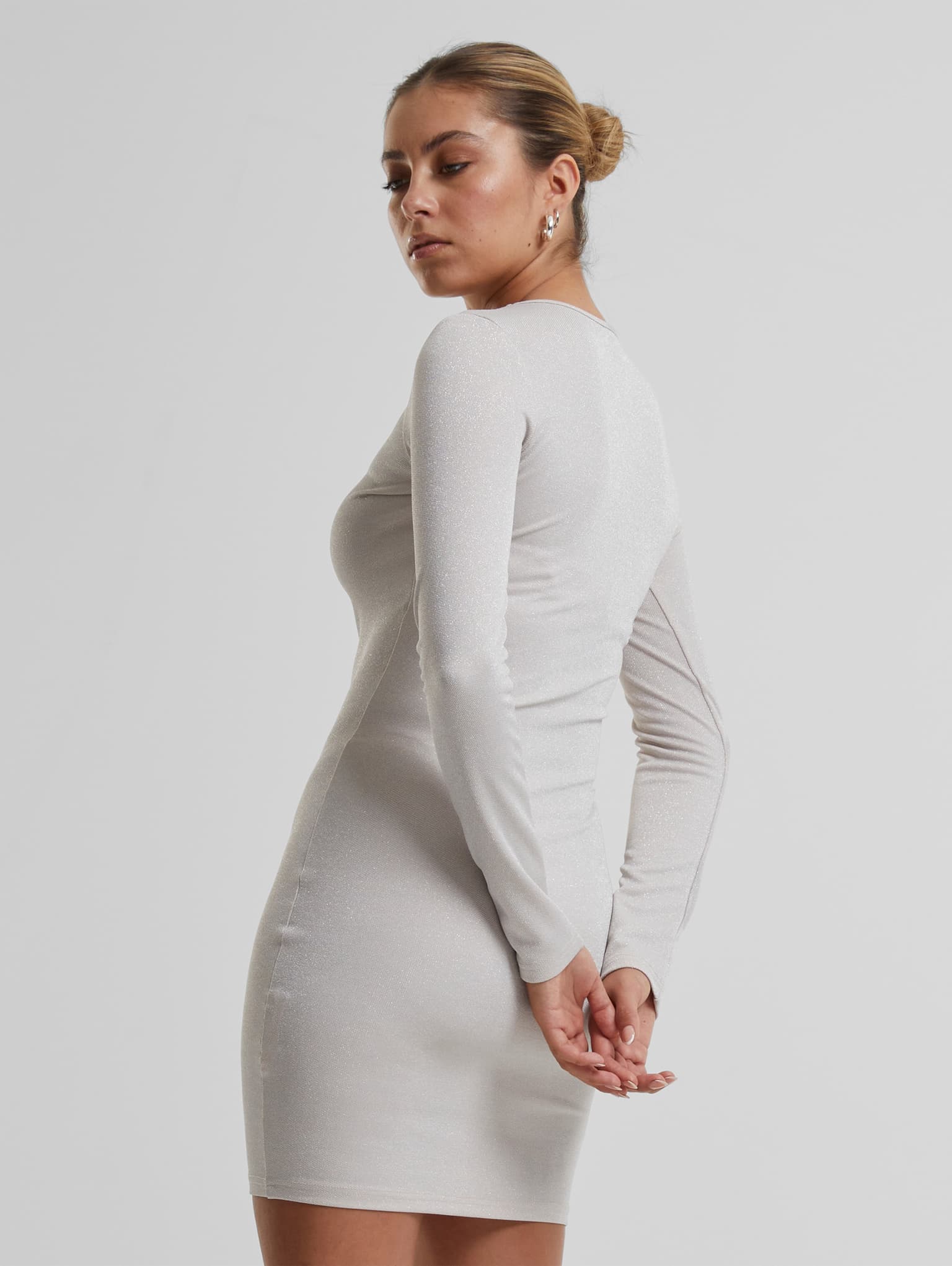 Urban Classics Ladies Glitter Longsleeve Dress – Bild 4
