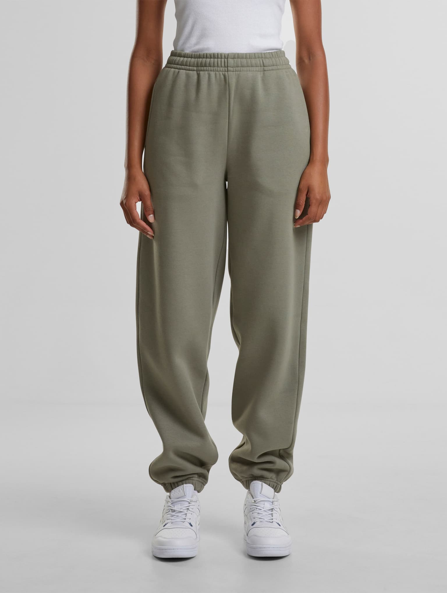 Urban Classics Ladies Fluffy Jogginghose – Bild 3