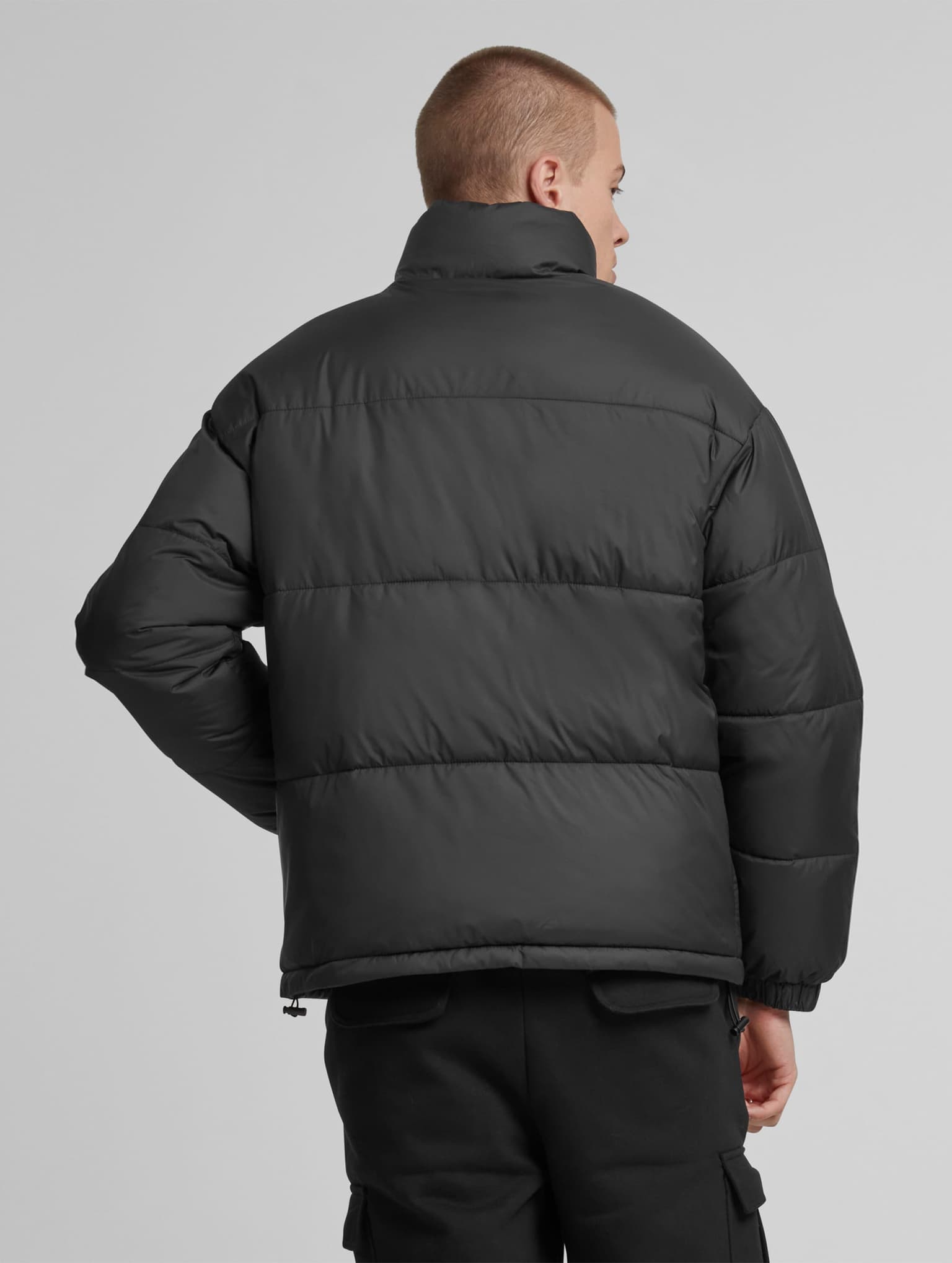 Urban Classics Basic Puffer Übergangsjacke – Bild 2