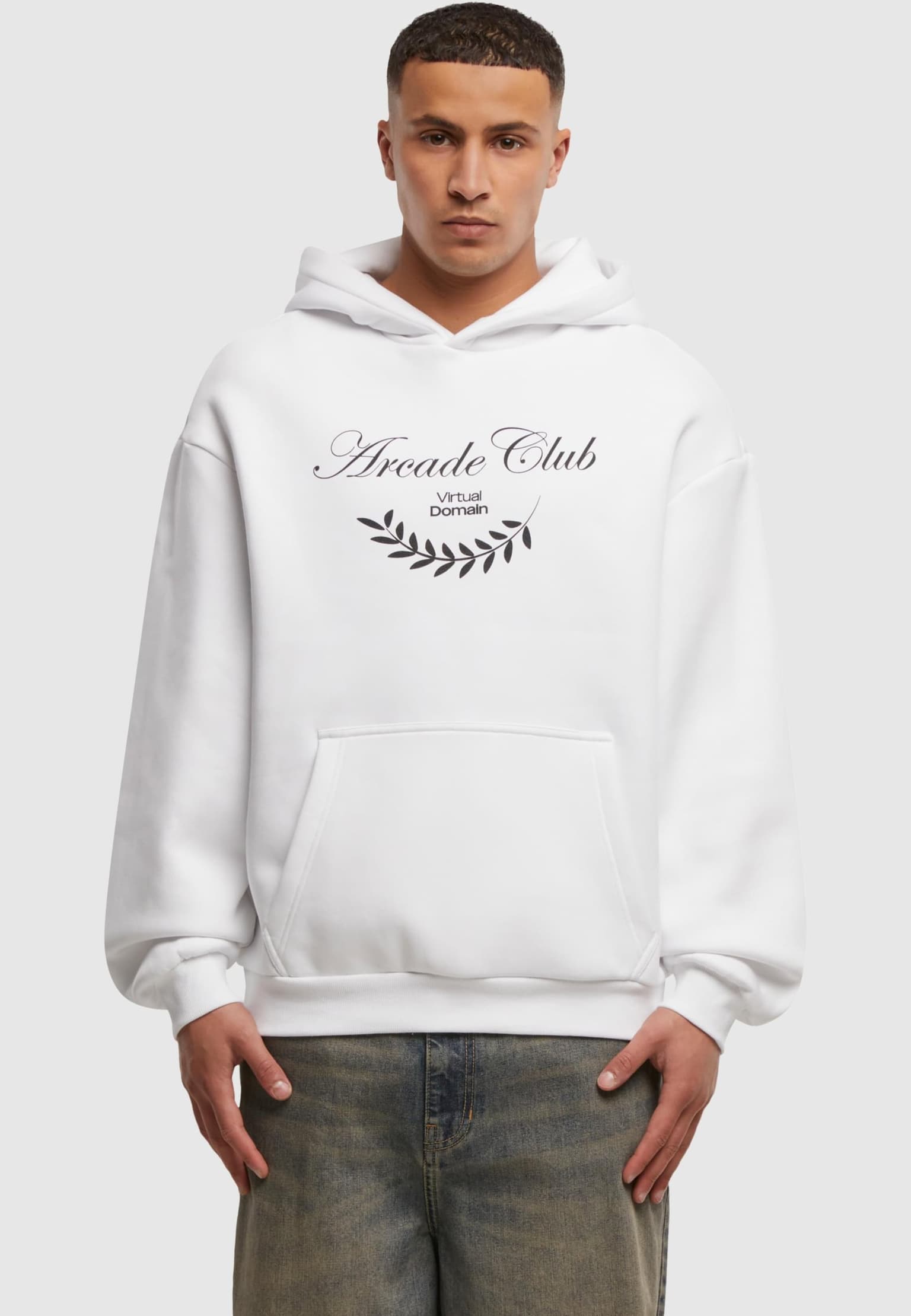 Mister Tee Upscale Arcade Club Fluffy Hoody – Bild 3