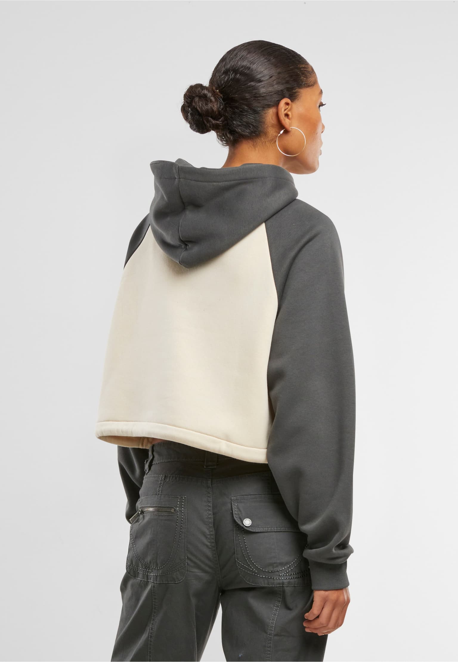 Karl Kani Woven Signature Street Academy Crop Raglan Hoodie – Bild 2