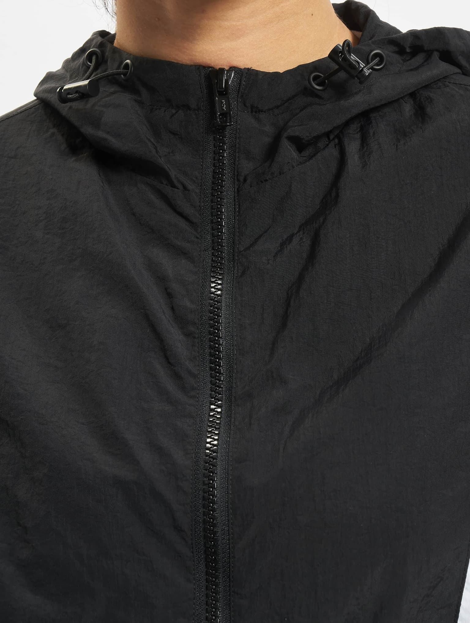 Urban Classics Ladies Crinkle Batwing Jacket – Bild 4