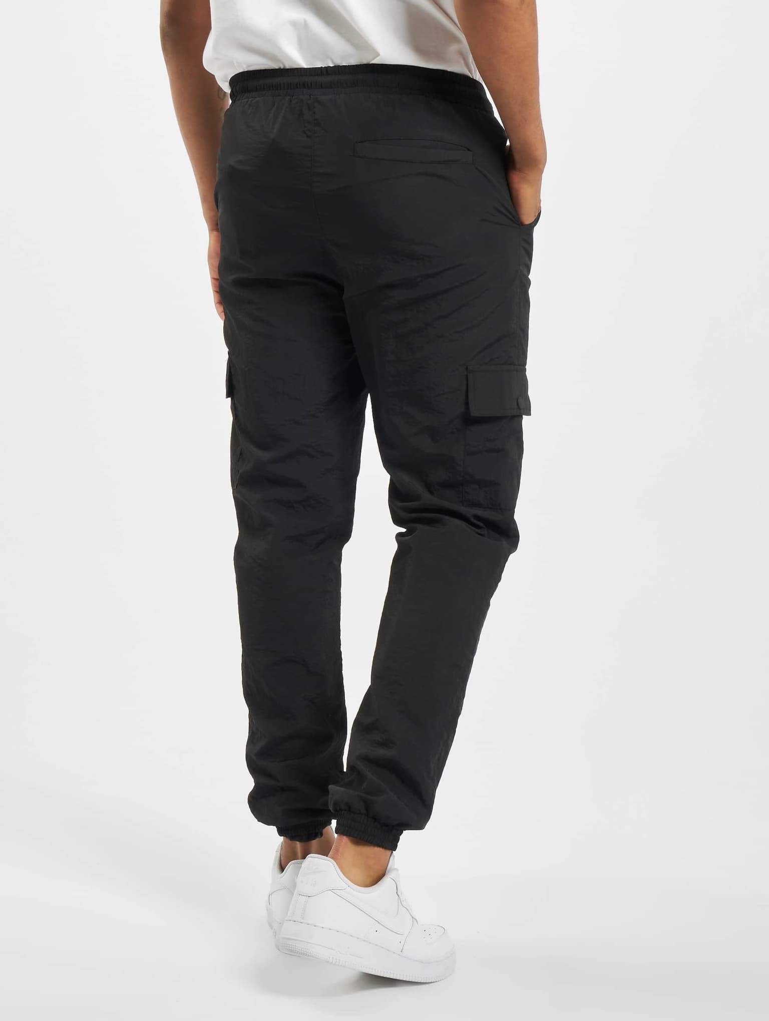 Urban Classics Cargo Nylon Track Pants – Bild 2