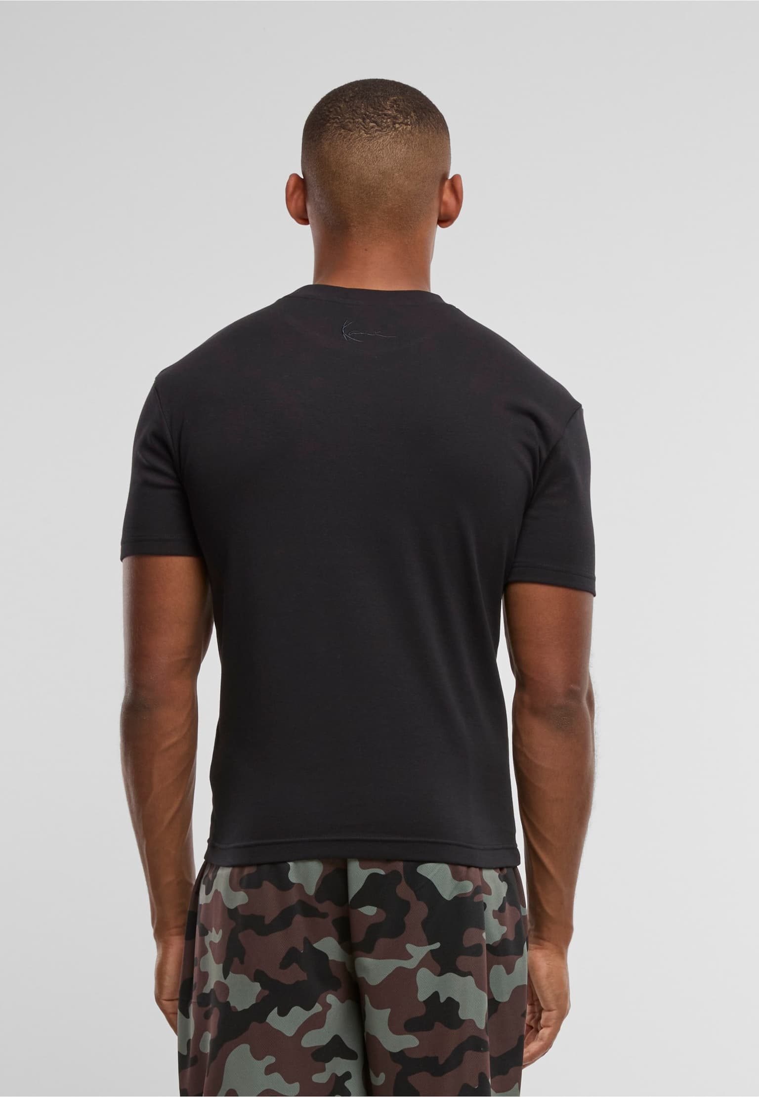 Karl Kani Signature Essential Fitted T-Shirt – Bild 2
