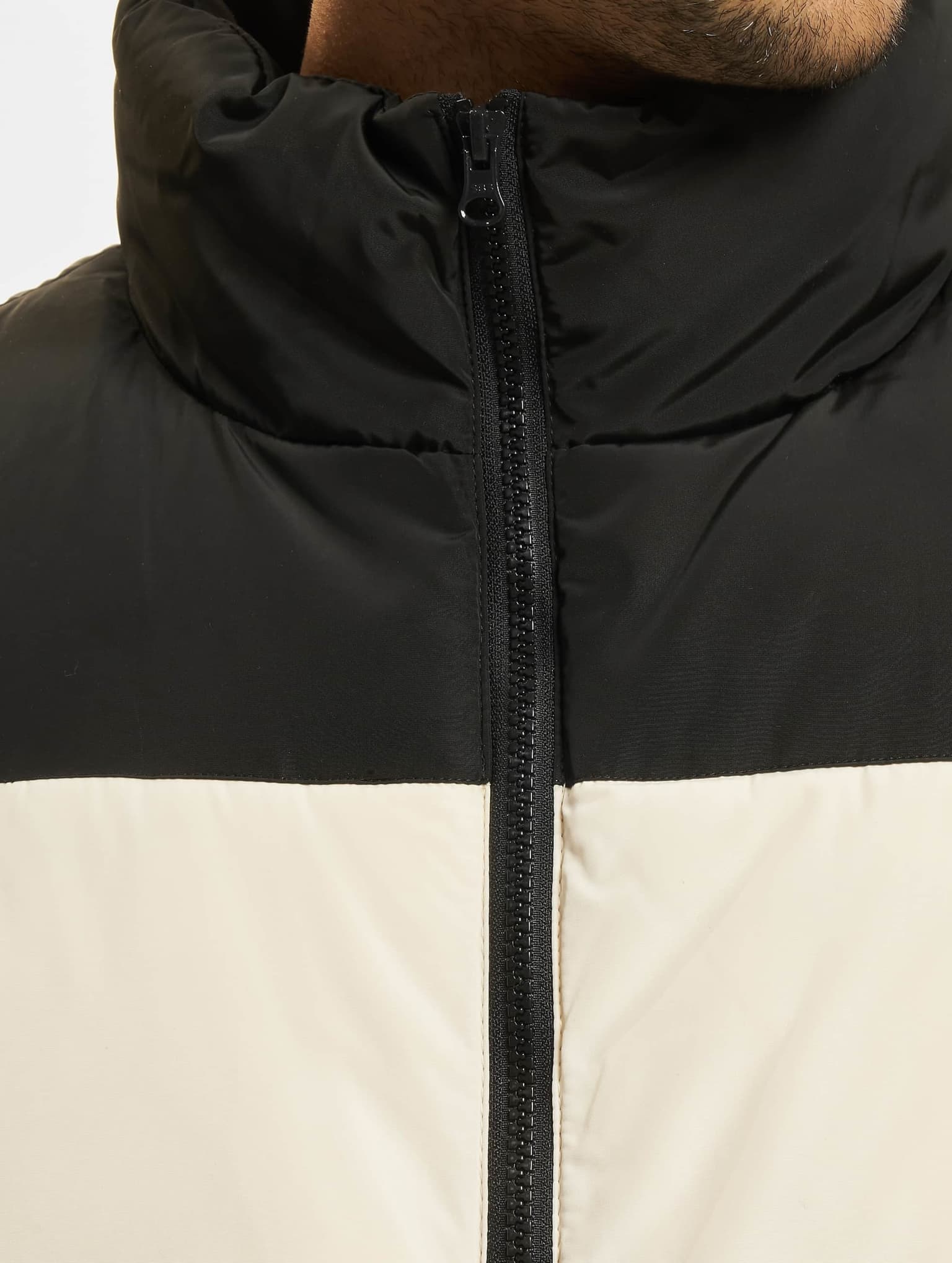 Urban Classics Block Puffer Vest – Bild 4