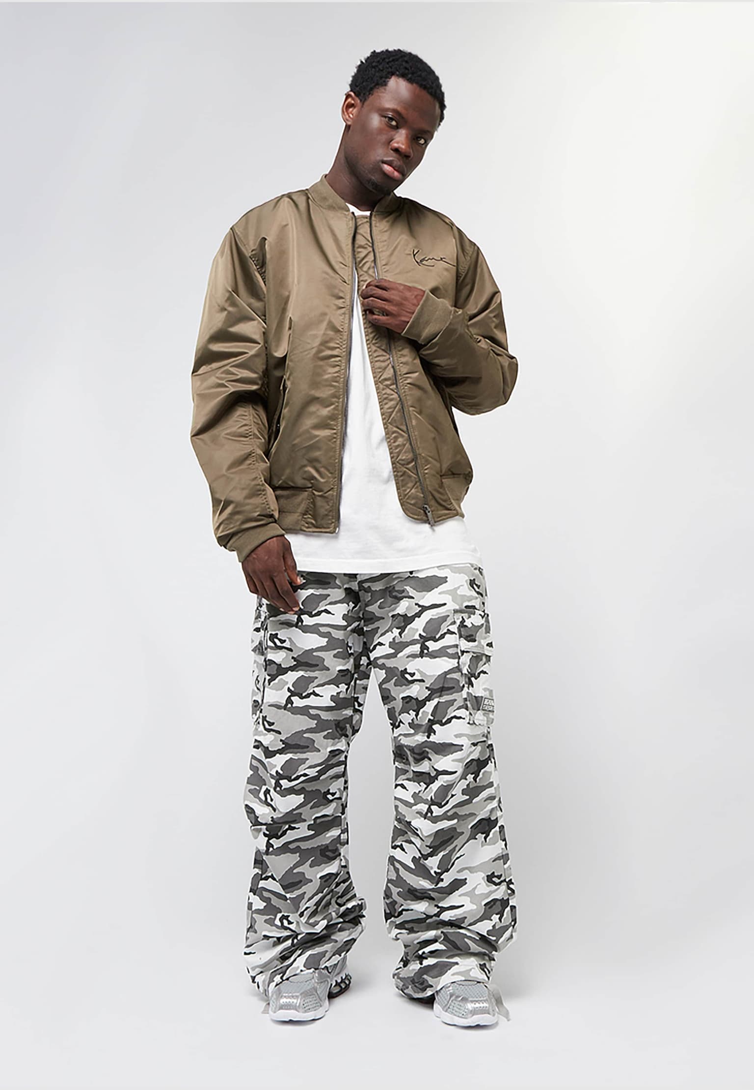 Karl Kani Sport Patch Camo Cargo Pants – Bild 4