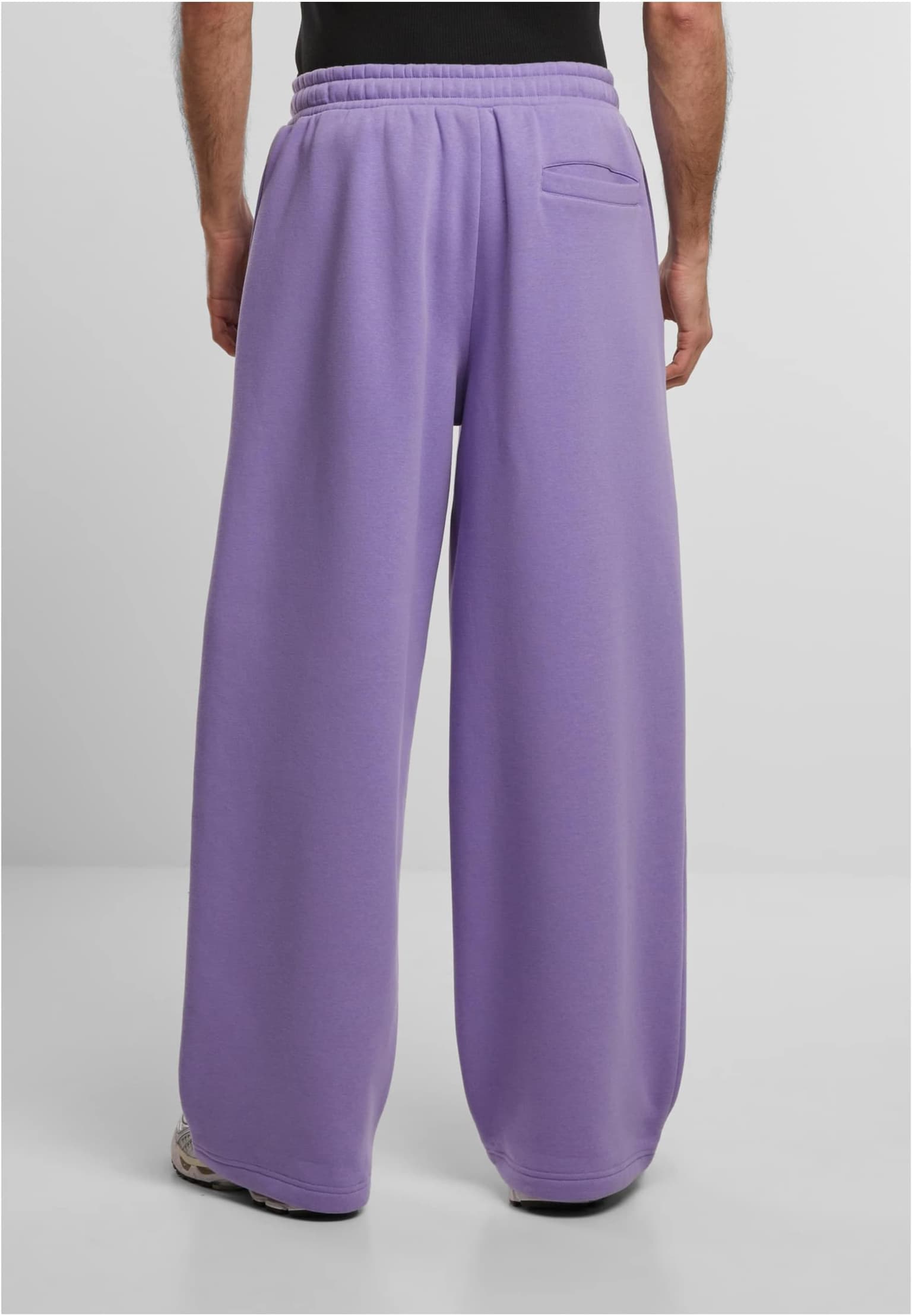 Urban Classics Fluffy Wide Leg Trackpants – Bild 2