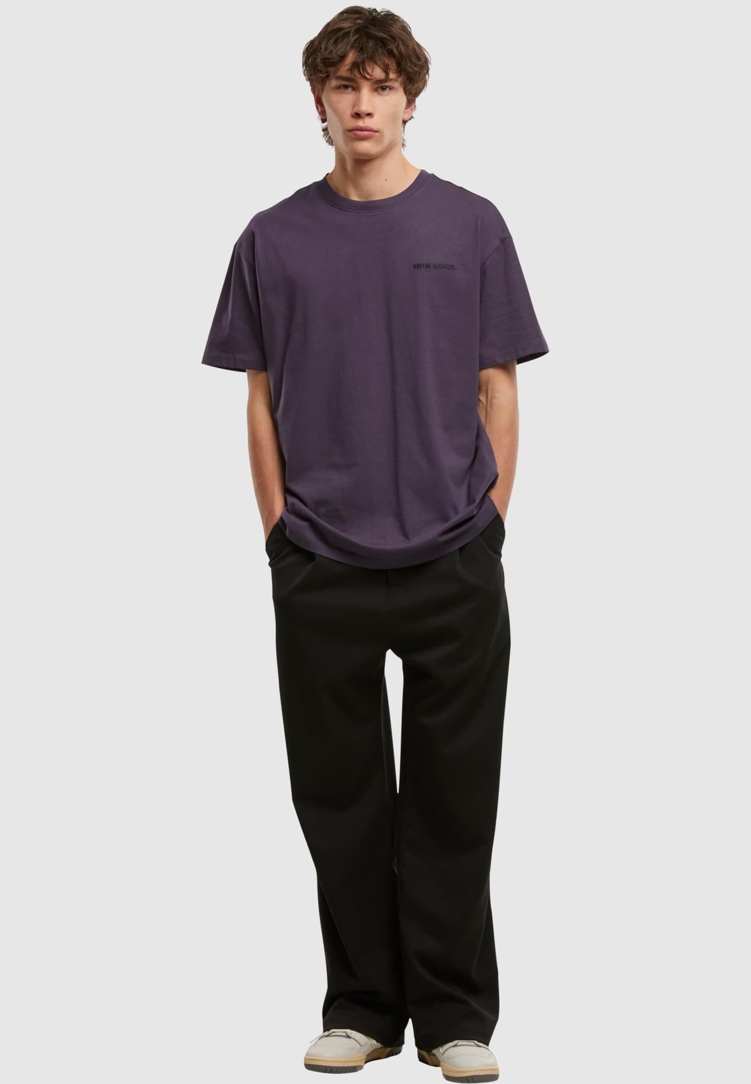9N1M SENSE Essentials T-Shirt – Bild 4