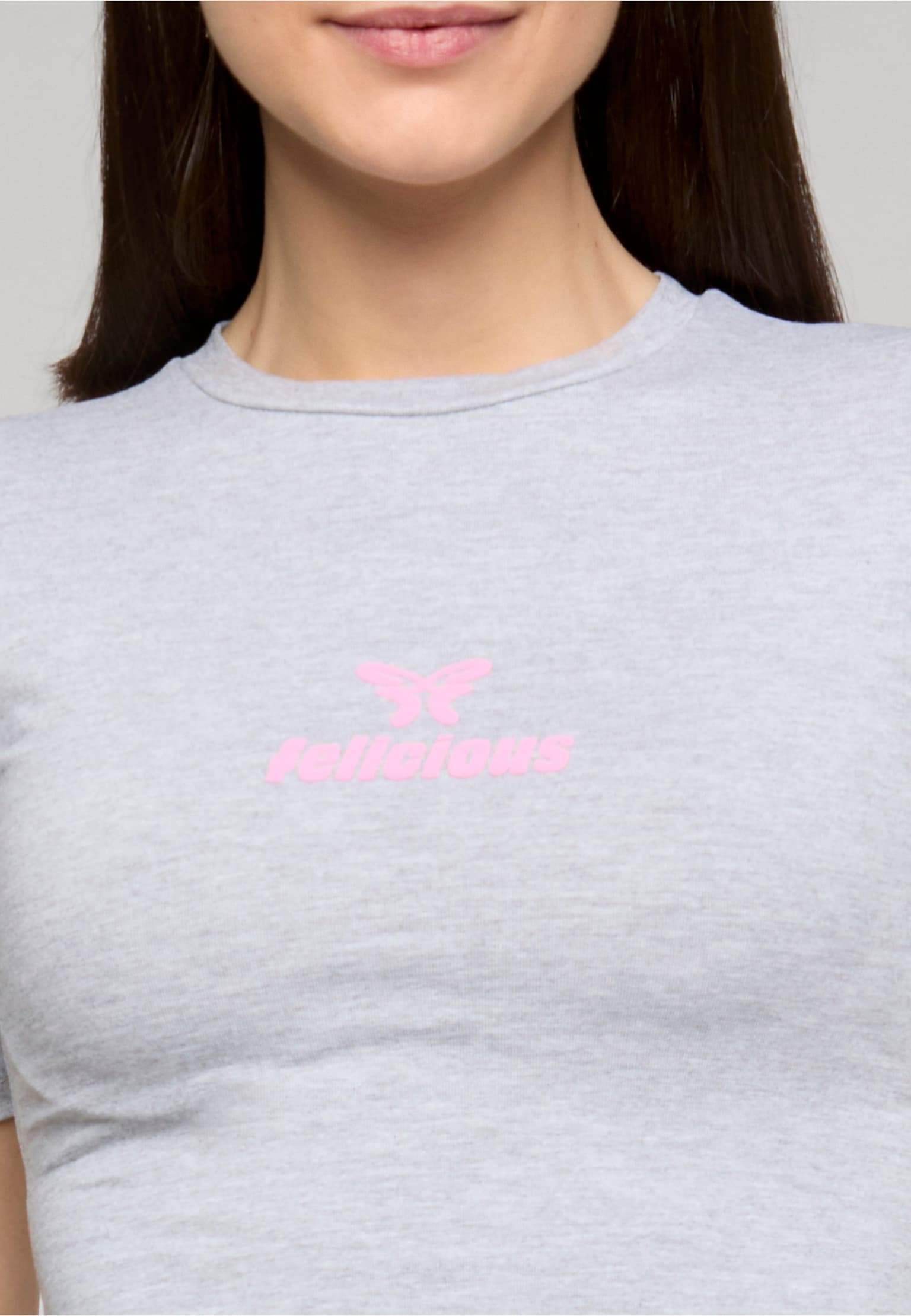 Felicious Basic Tight Logo Tee – Bild 3