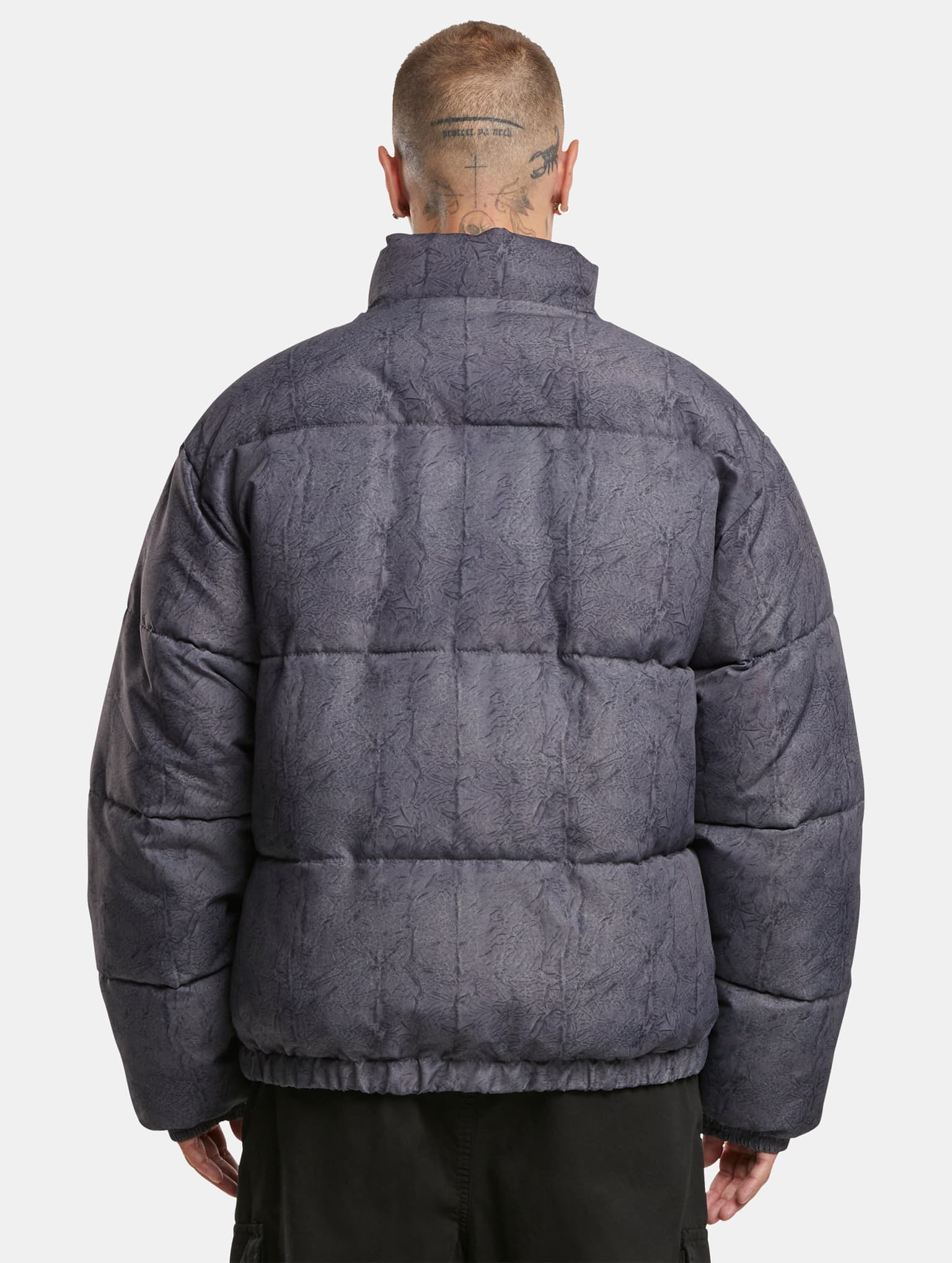 Karl Kani Retro Crackle Print Puffer Jacket – Bild 2
