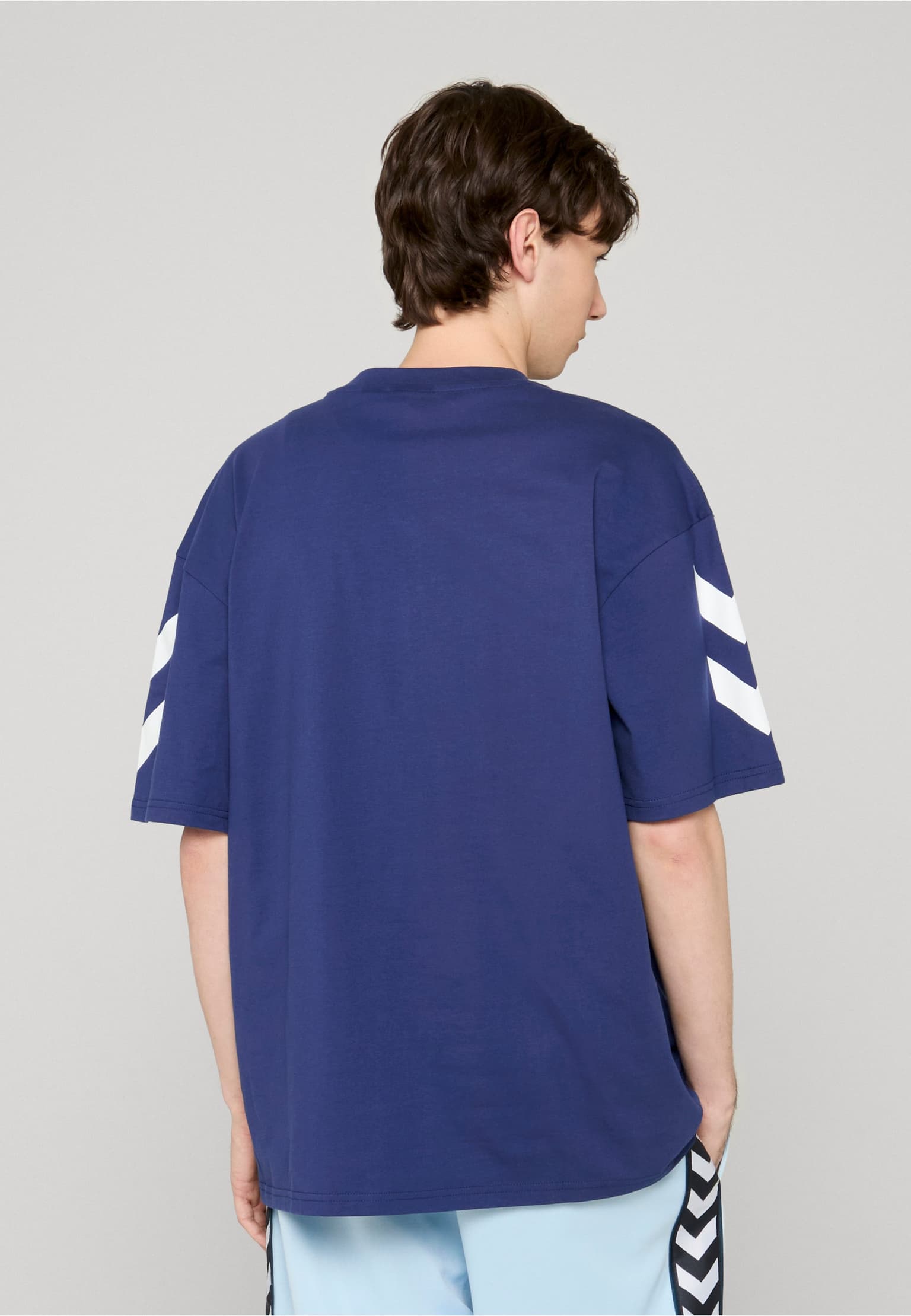 Hummel Basic Sleeveprint T-Shirt – Bild 2