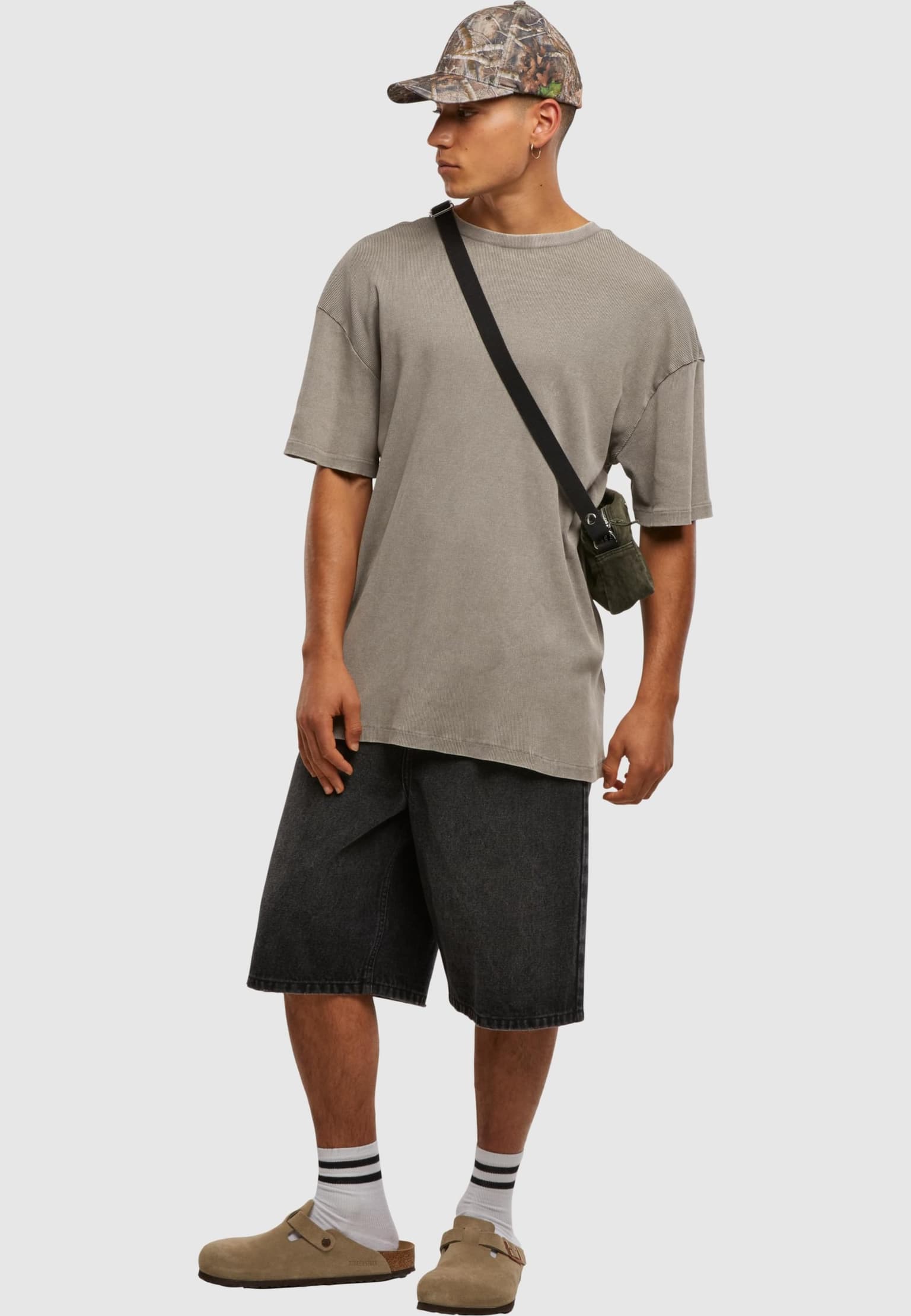 Urban Classics Washed Rib Tee – Bild 4