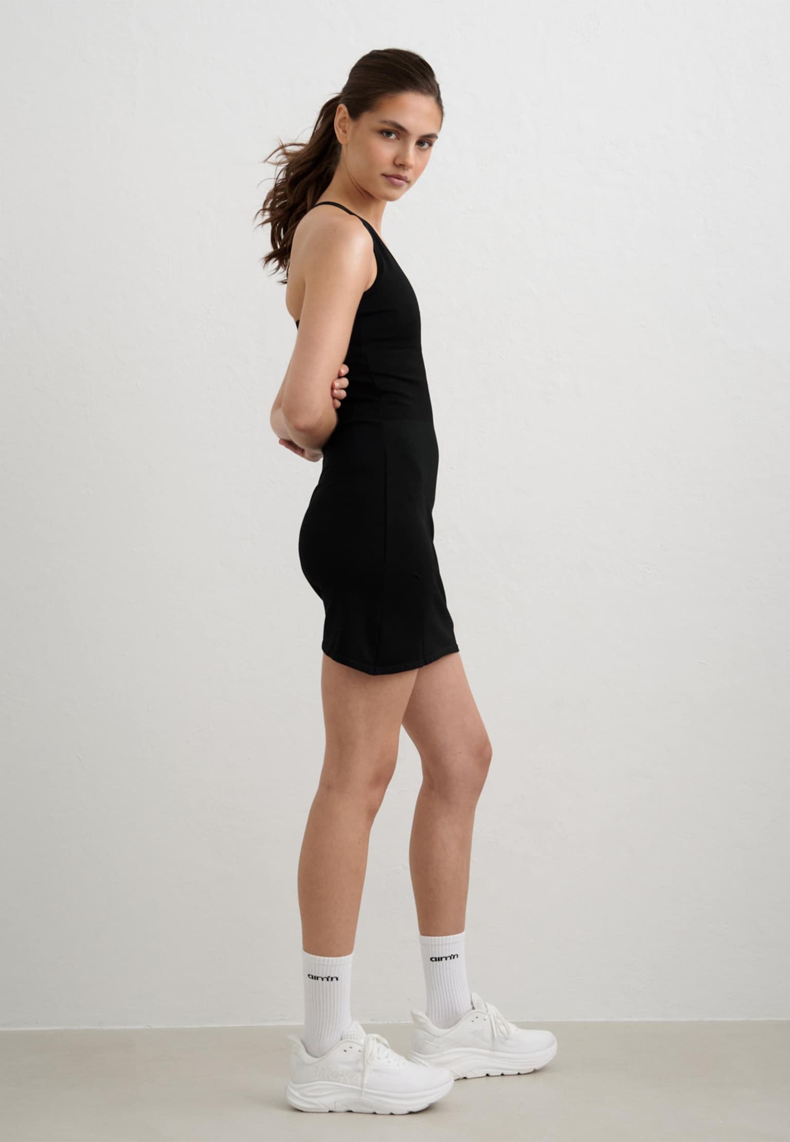 aimn Shape Seamless Deep Cut Dress – Bild 3