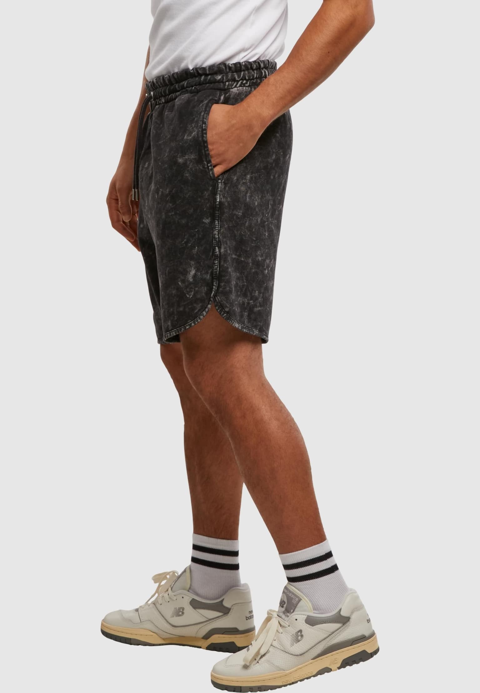 Urban Classics Washed Piped Short – Bild 3