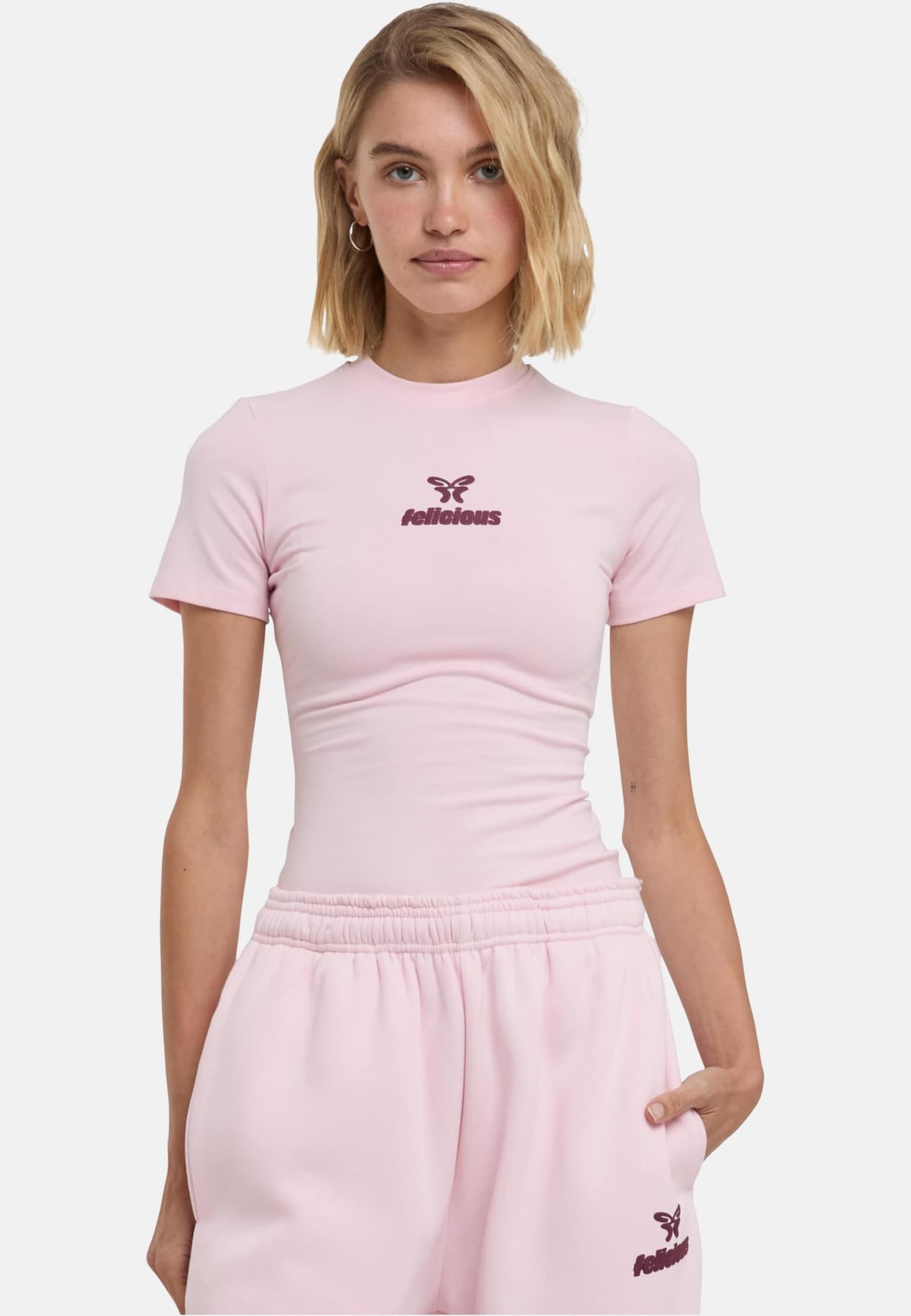 Felicious BASIC Tight Logo T-Shirt