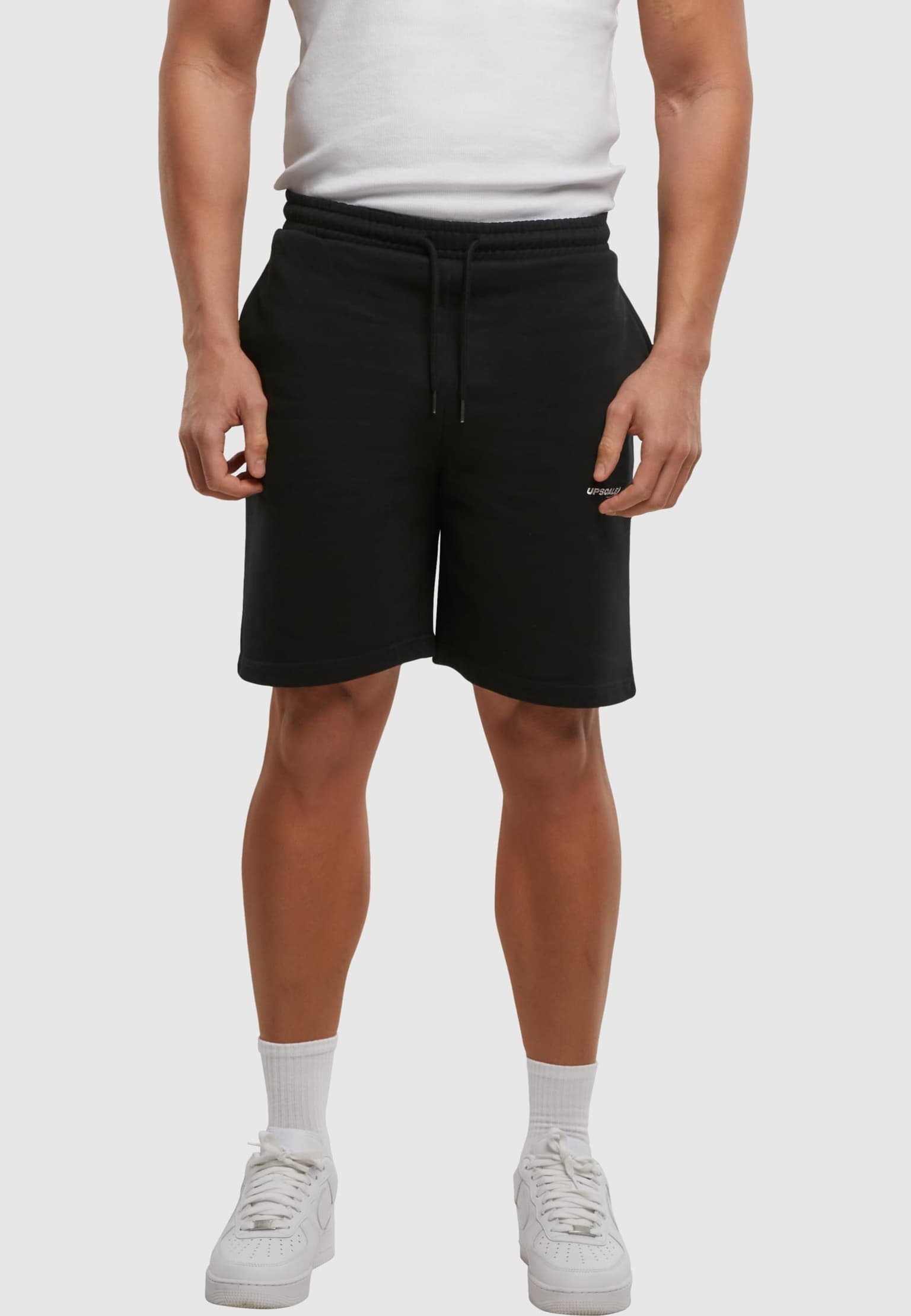 Mister Tee Upscale Core EMB Heavy Sweatshorts – Bild 3