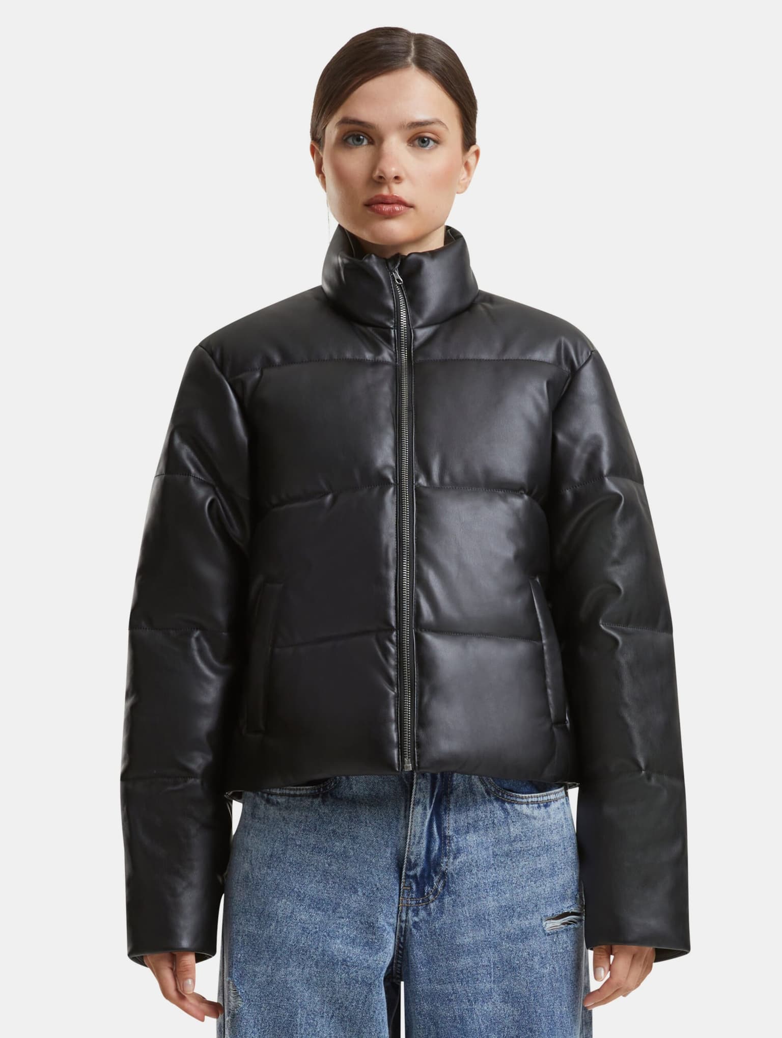Urban Classics Ladies Synthetic Leather Puffer Jacket – Bild 3