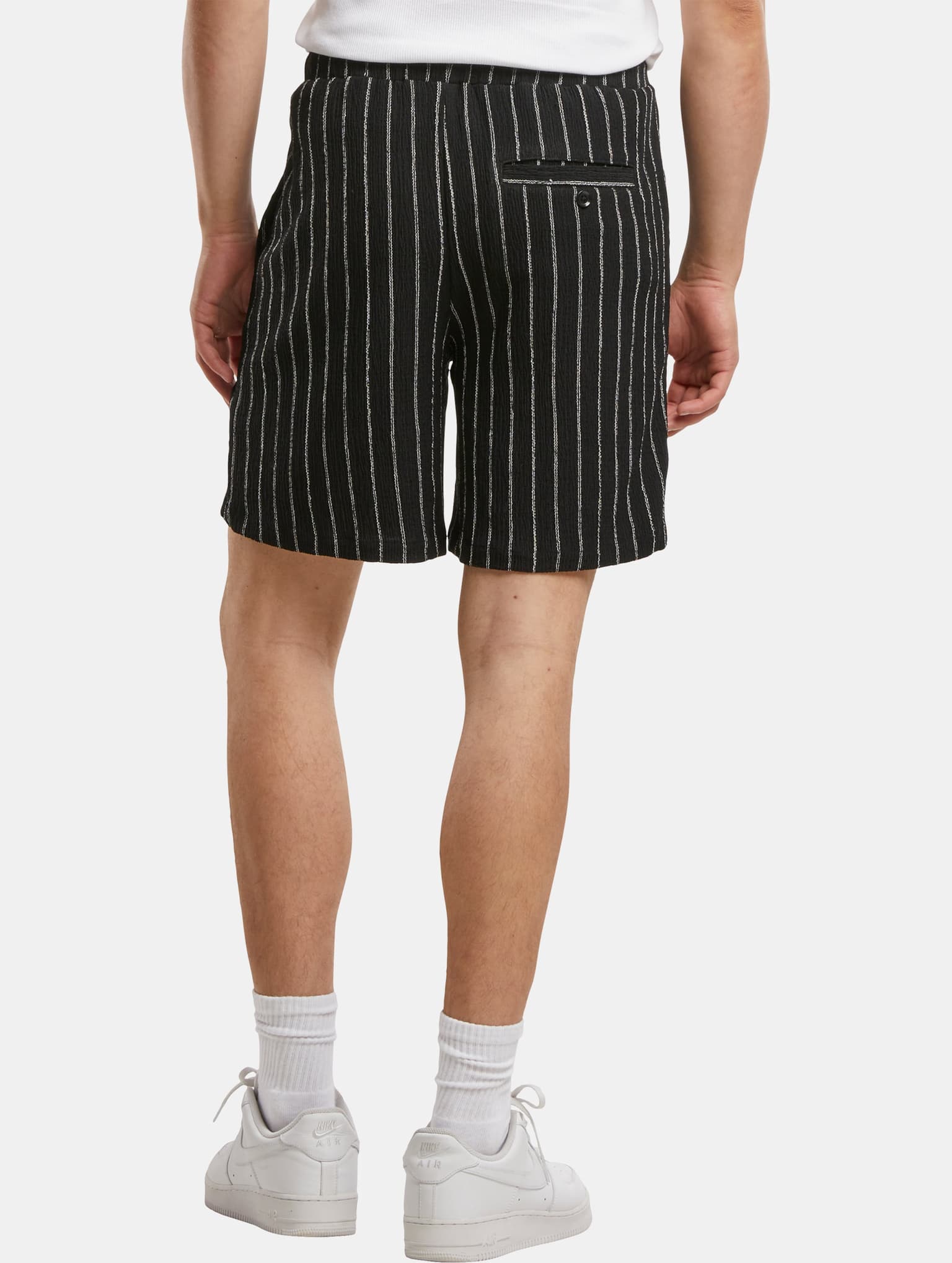 Urban Classics Striped Crinkle Resort Short – Bild 2