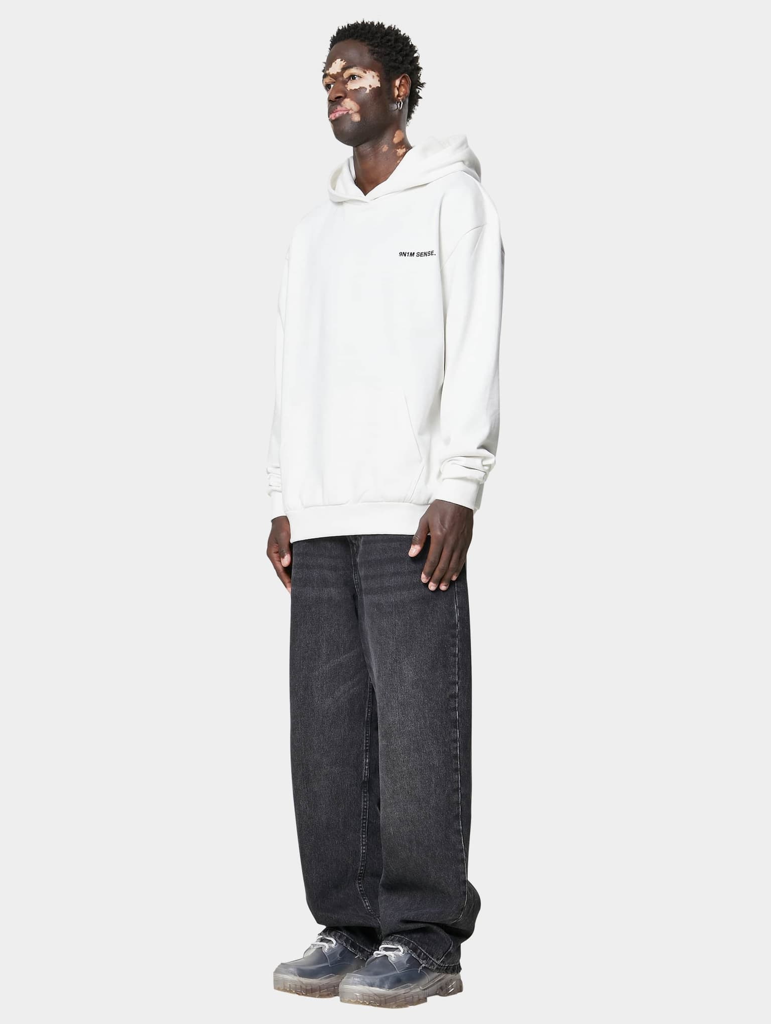 9N1M SENSE Essential Hoodie – Bild 4