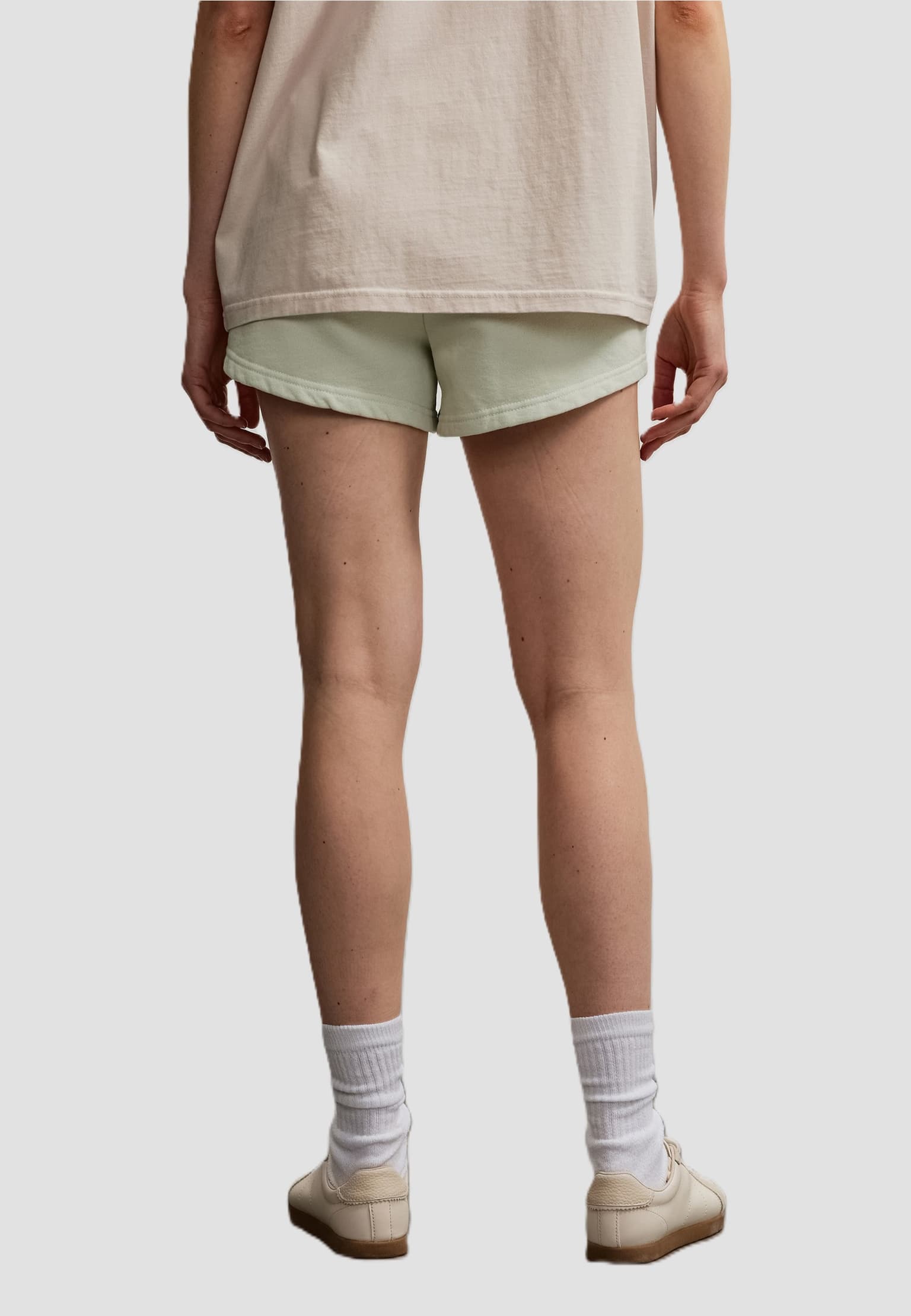 PEGADOR Wiluna High Waisted Sweatshorts – Bild 2