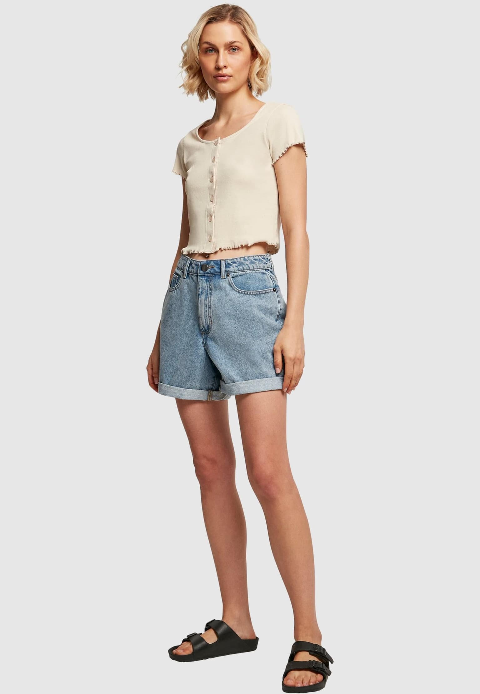 Urban Classics Ladies Cropped Button Up Rib Tee – Bild 4