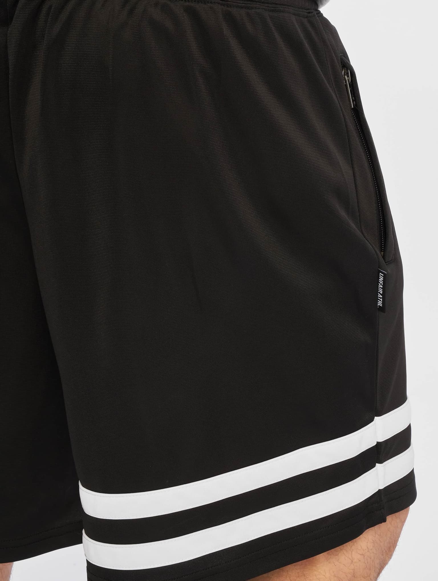 UNFAIR ATHLETICS DMWU Athl. Short – Bild 4