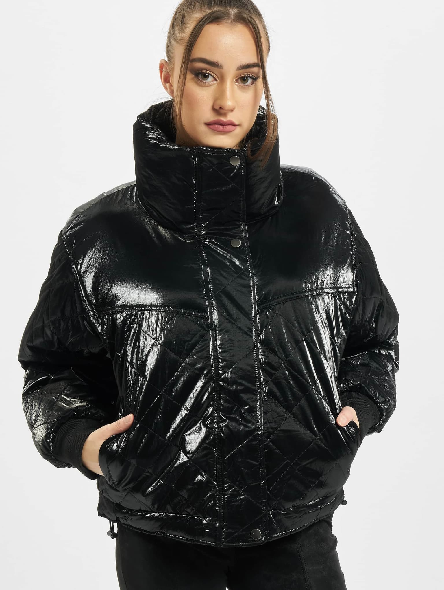 Urban Classics Ladies Vanish Oversized Diamond Quilt Jacket – Bild 3