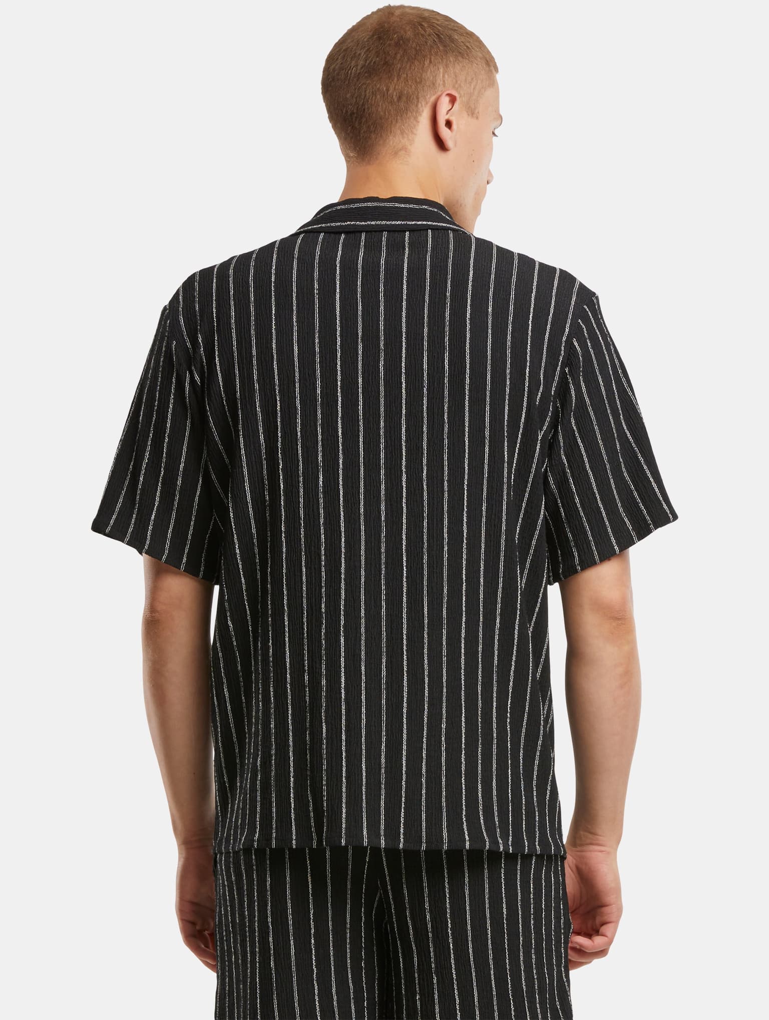 Urban Classics Striped Crinkle Resort Shirt – Bild 2